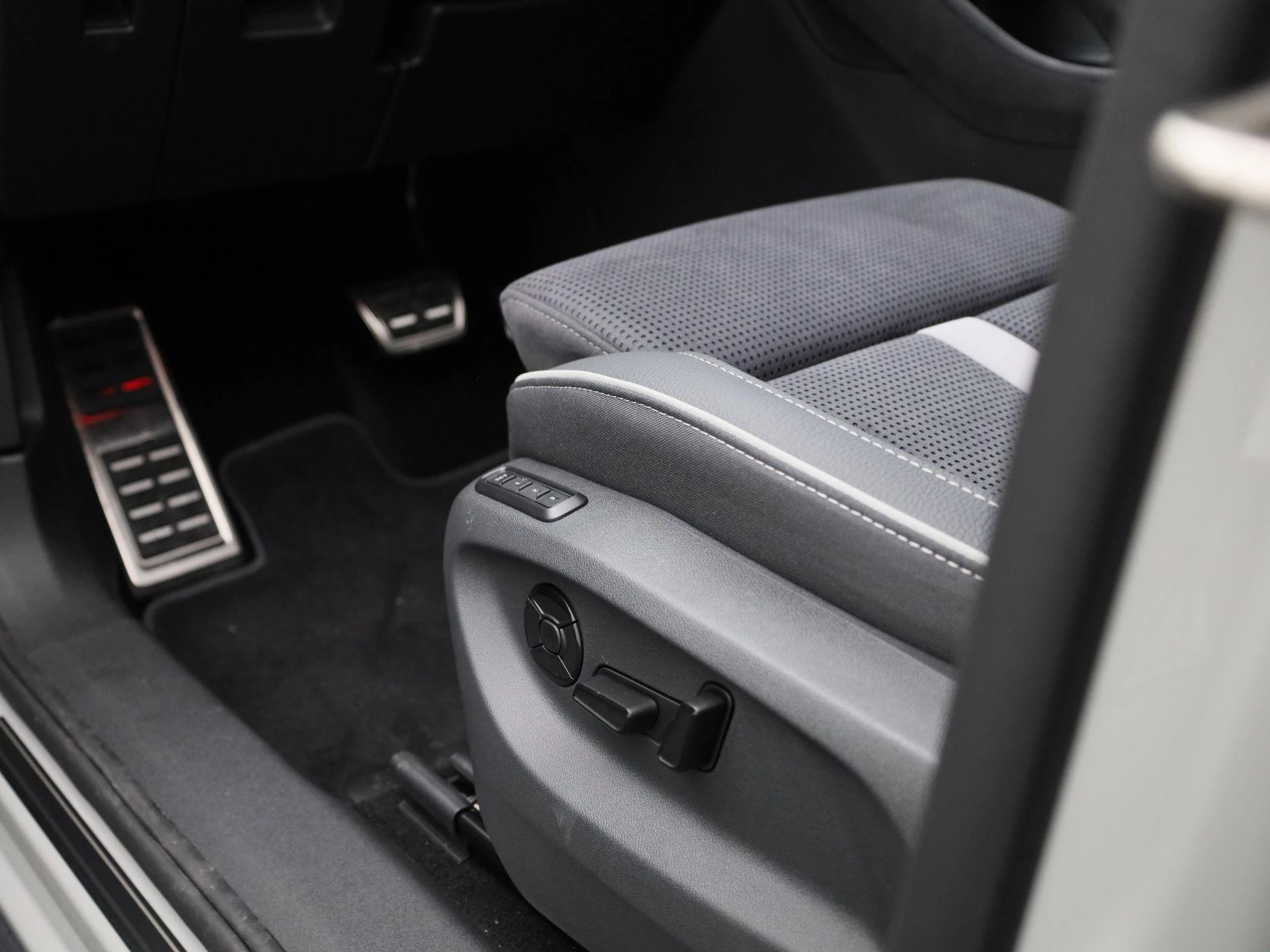Škoda Kodiaq 1.5 TSI PHEV Sportline Business 204 PK
