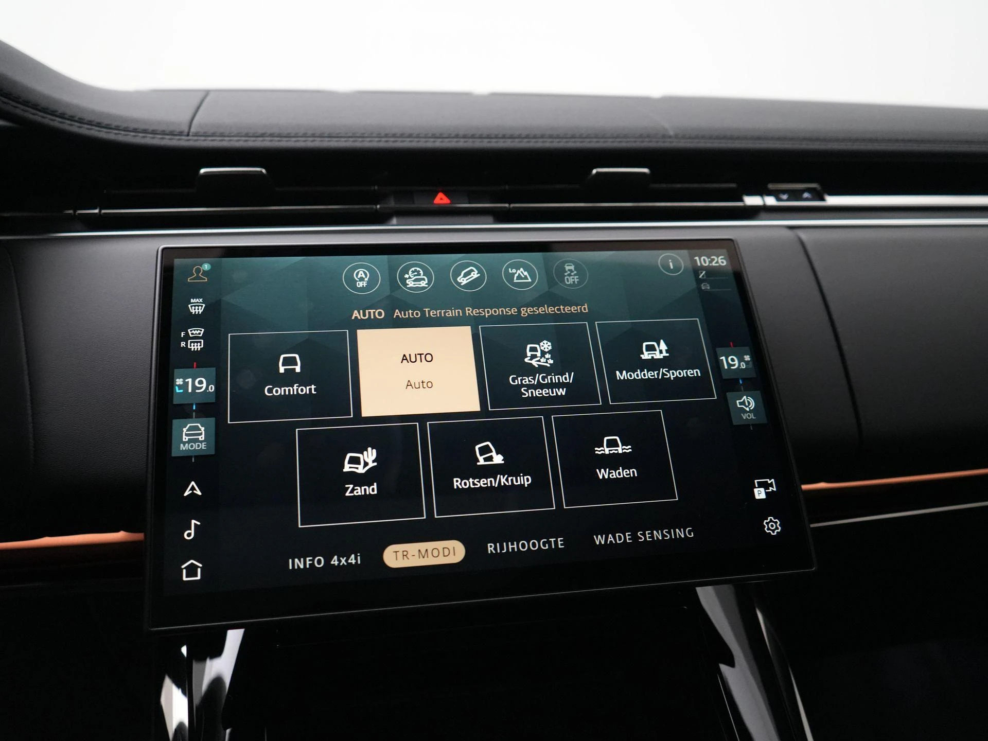Land Rover-Range Rover Sport-image-27