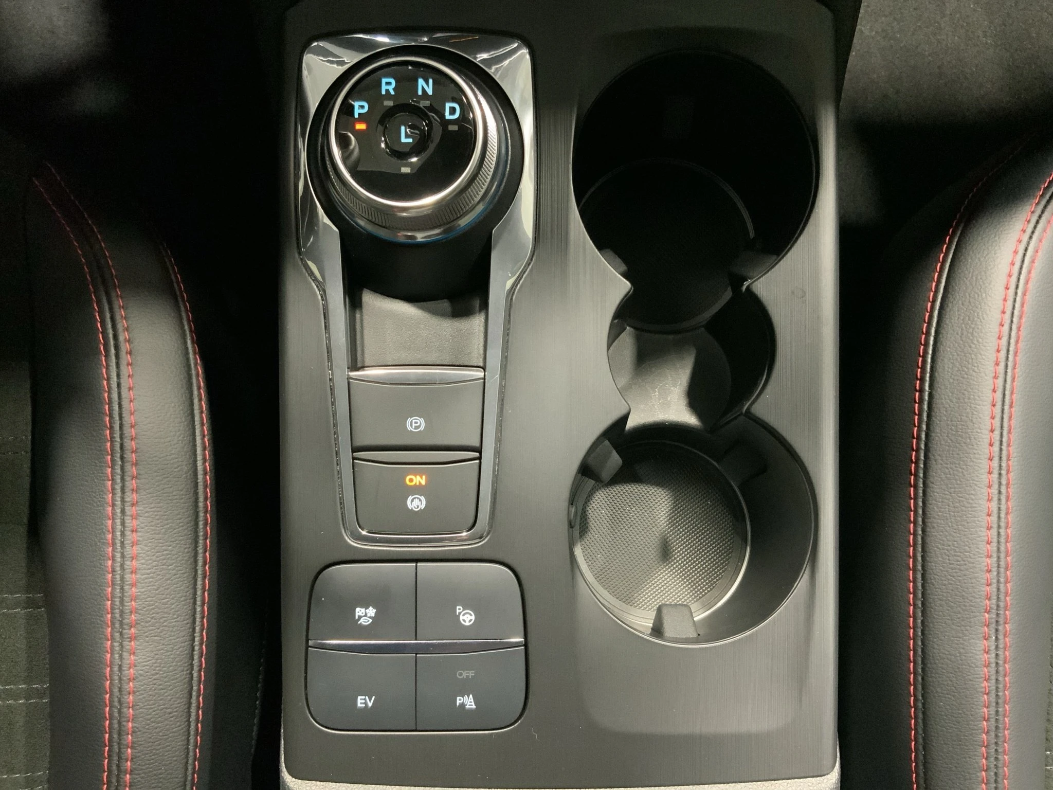 Ford-Kuga-image-17