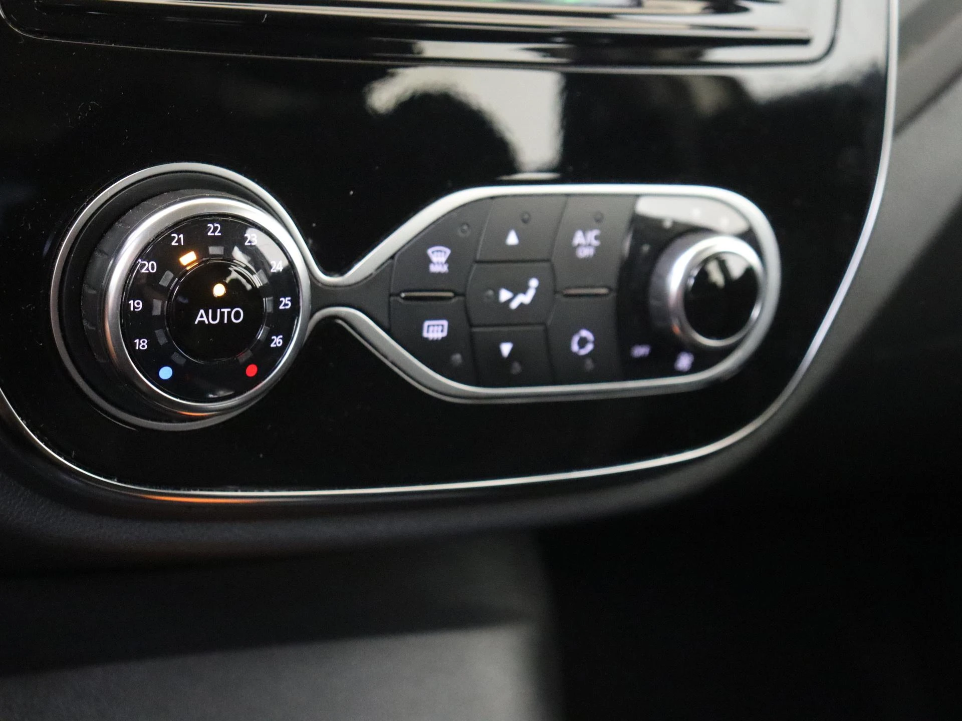 Renault-Captur-image-19