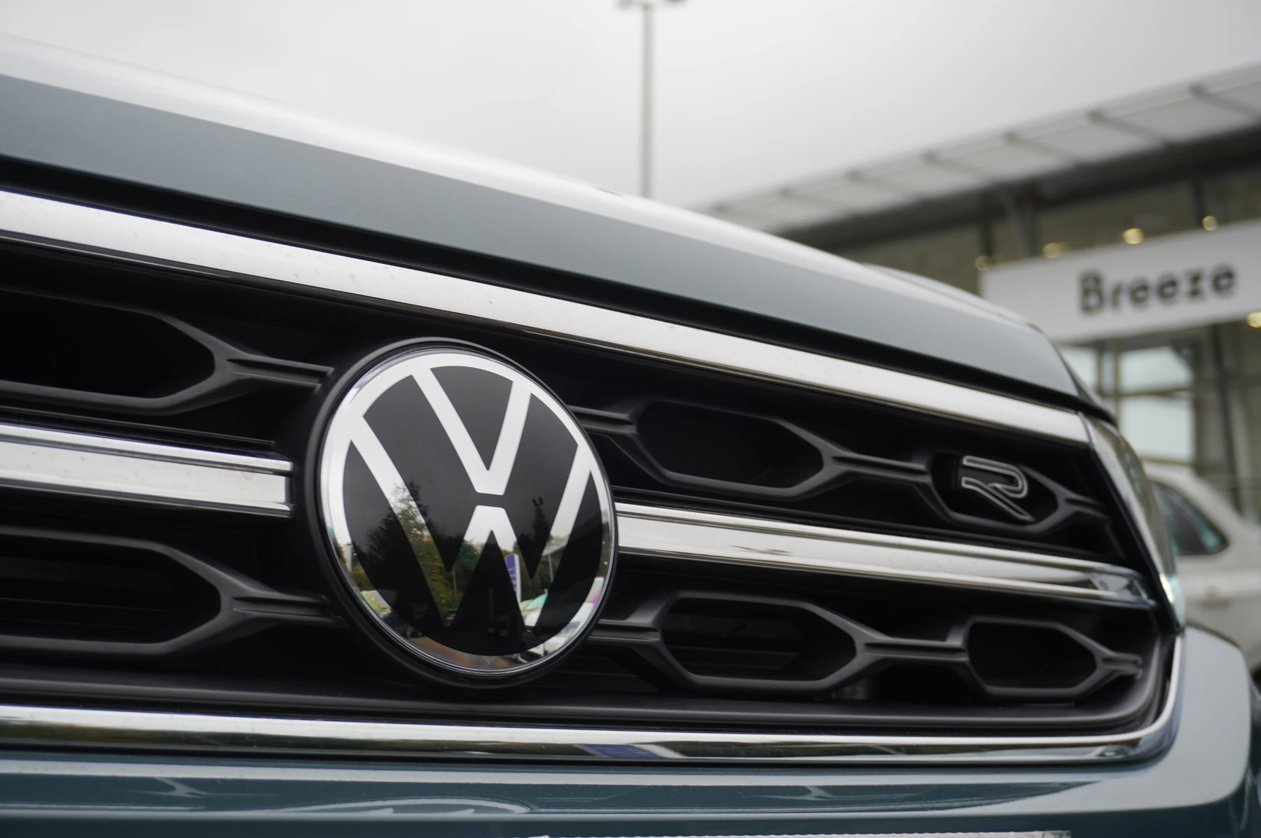 Volkswagen-T-Roc-image-24