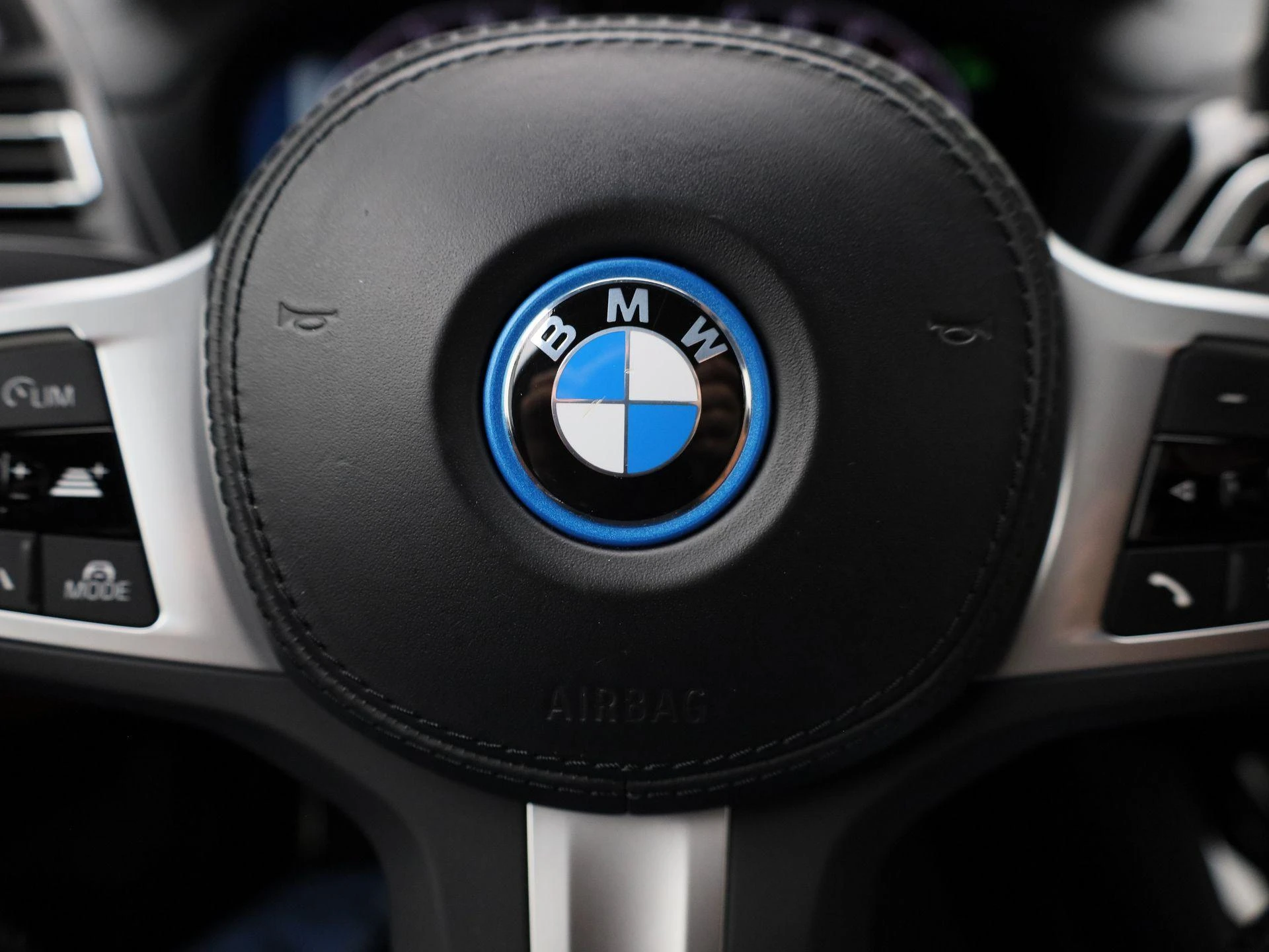 BMW-iX3-image-27