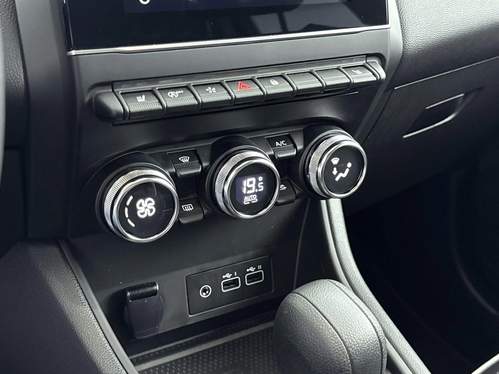 Renault-Captur-image-22