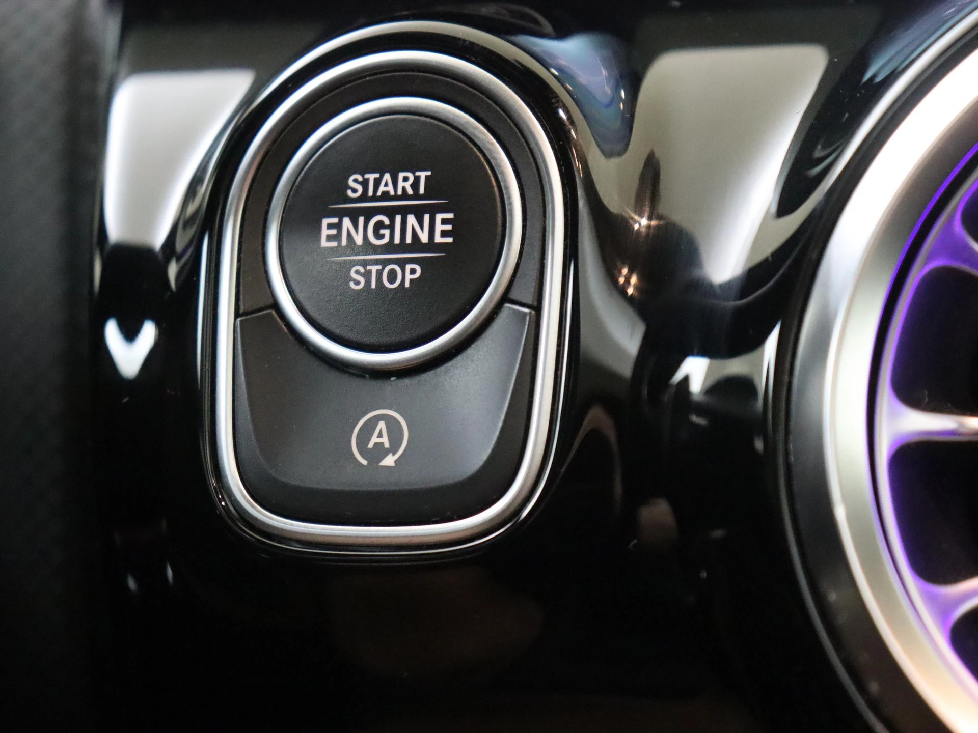 Mercedes-Benz A-Klasse 200 Business Solution AMG