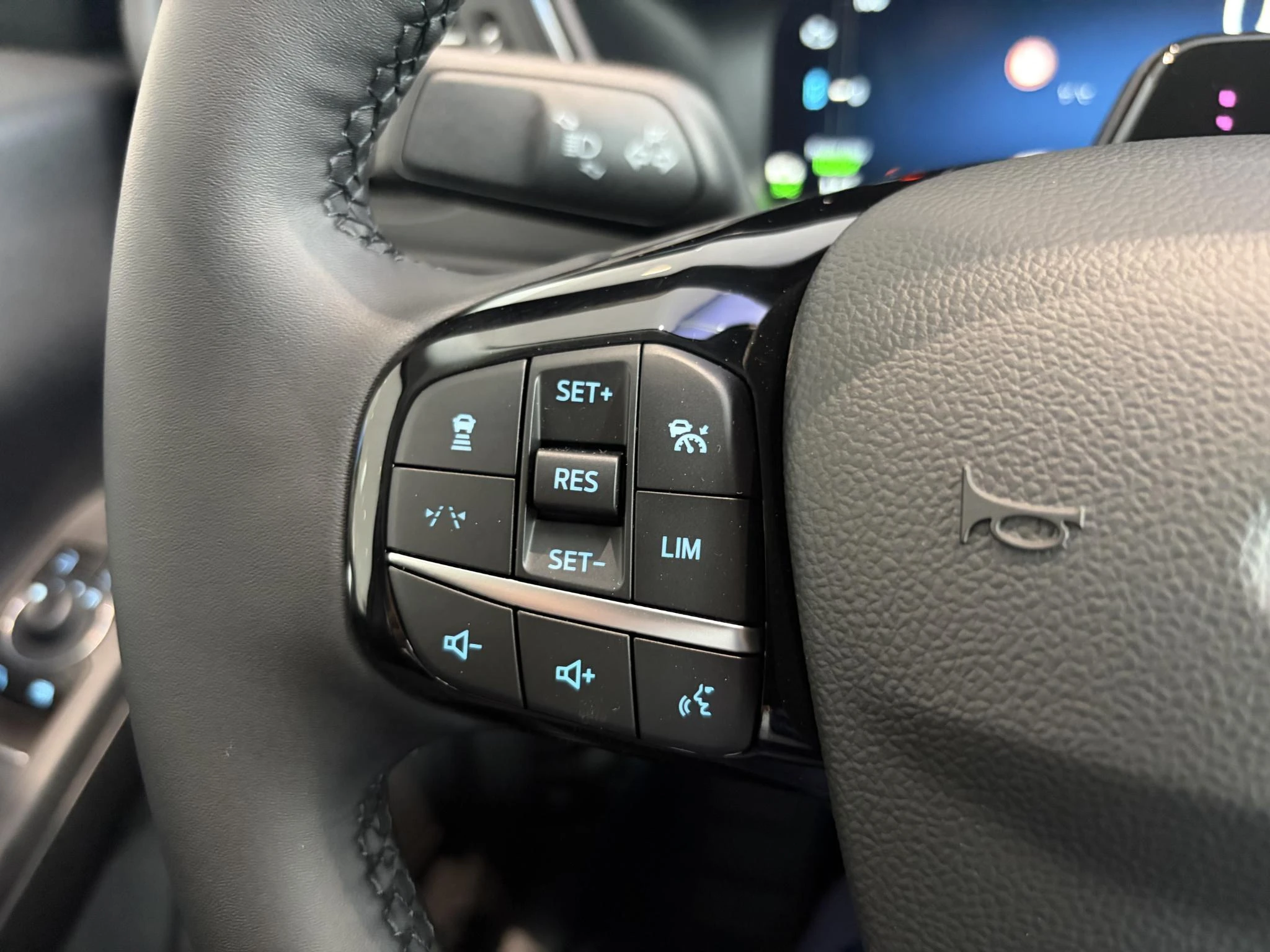 Ford-Kuga-image-15