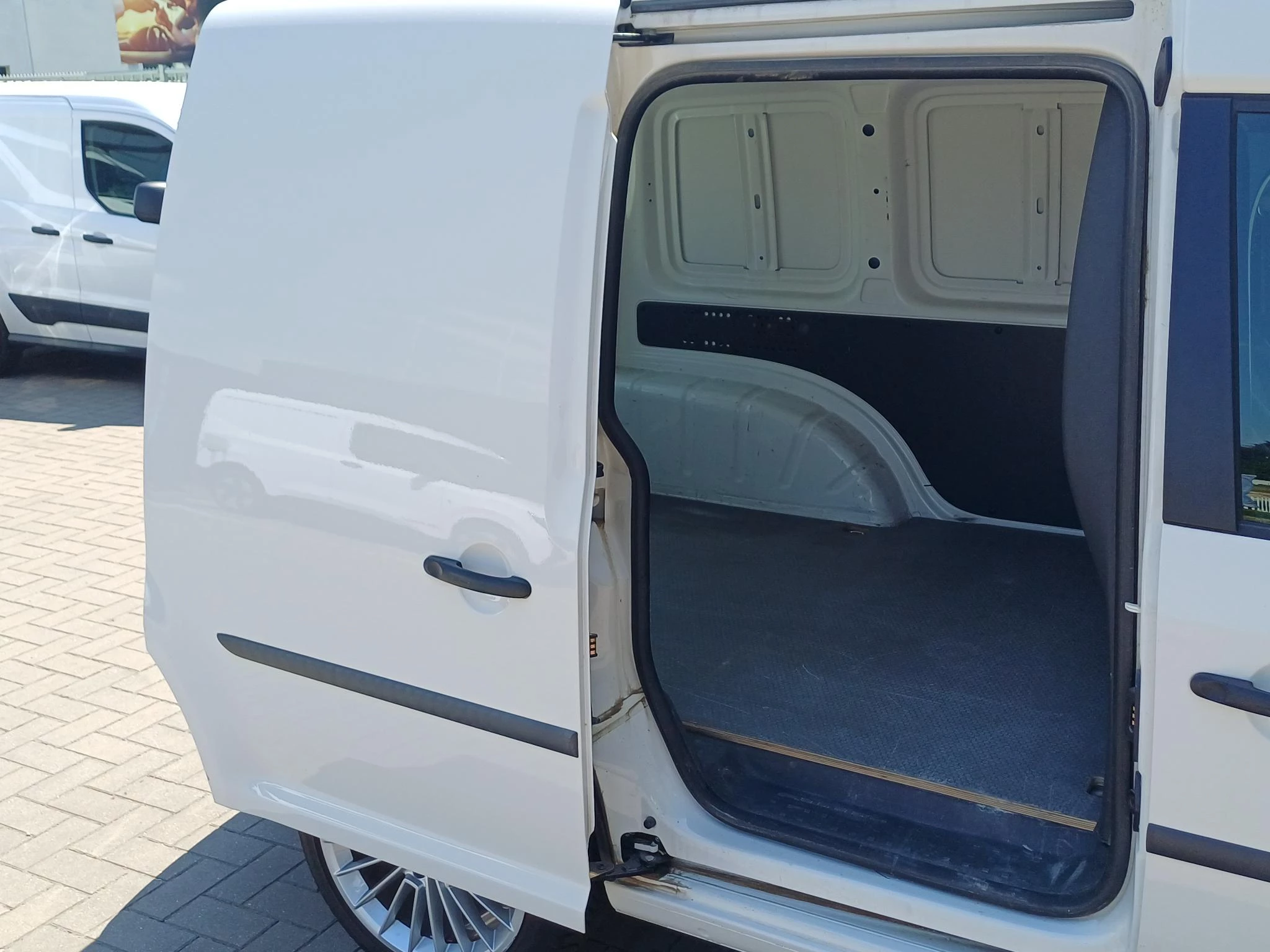 Volkswagen Caddy TSi 1.4 96kW BMT DSG Van