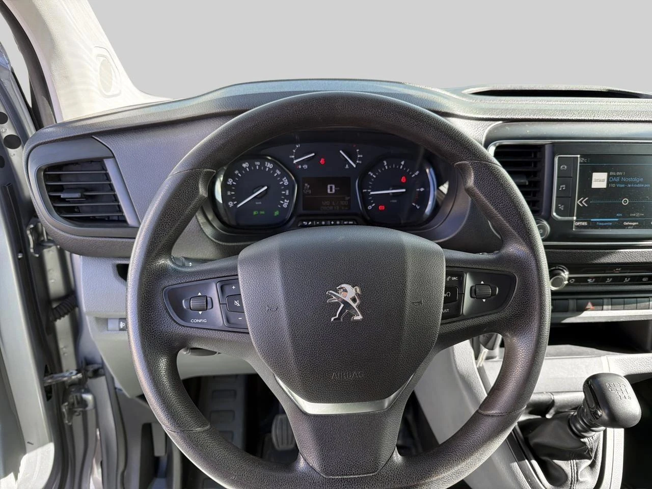 Peugeot-Expert-image-9