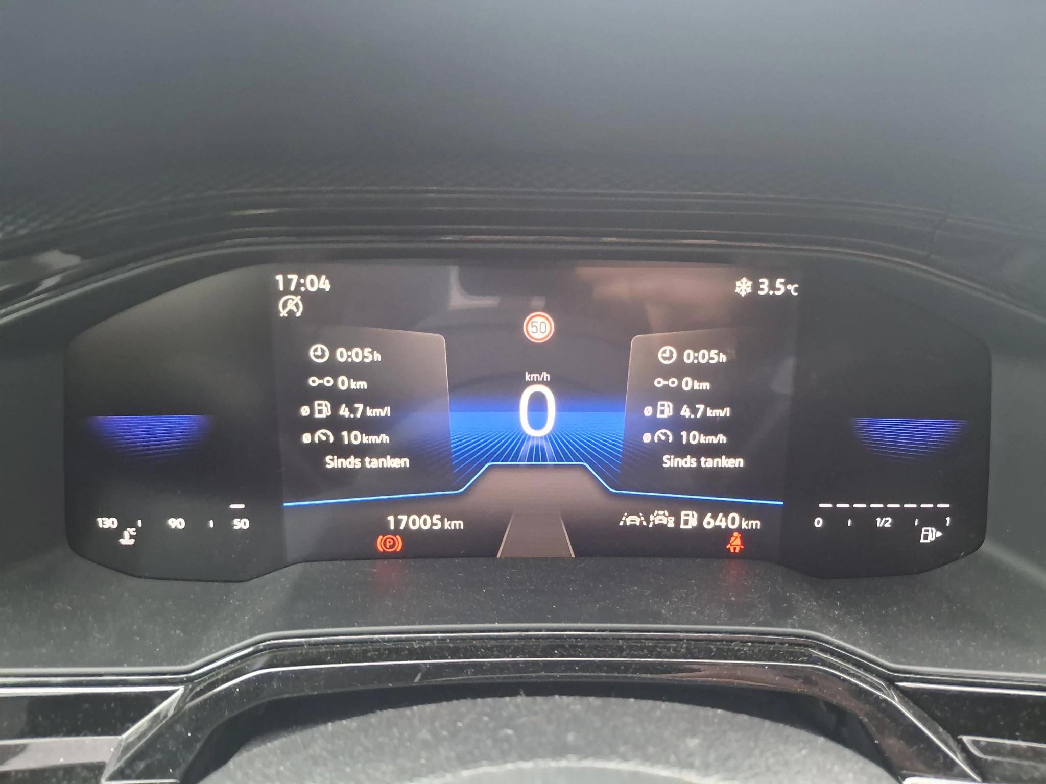 Volkswagen-Polo-image-9