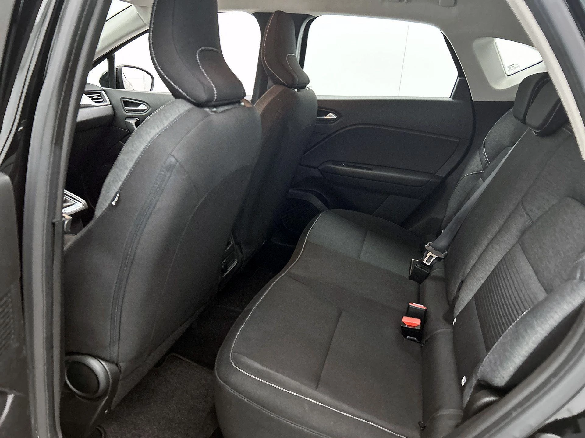 Renault-Captur-image-27
