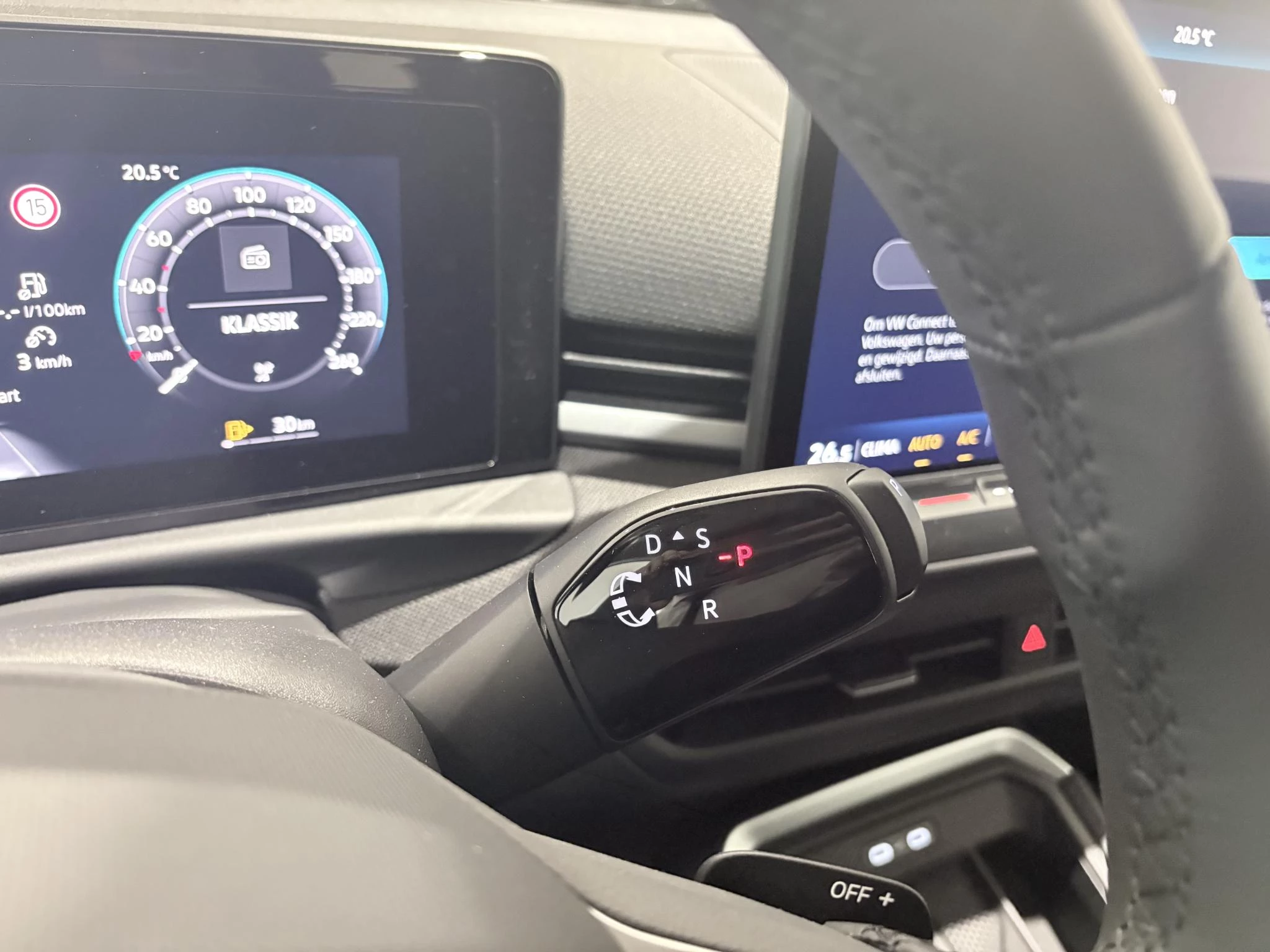 Volkswagen-T-Roc-image-14