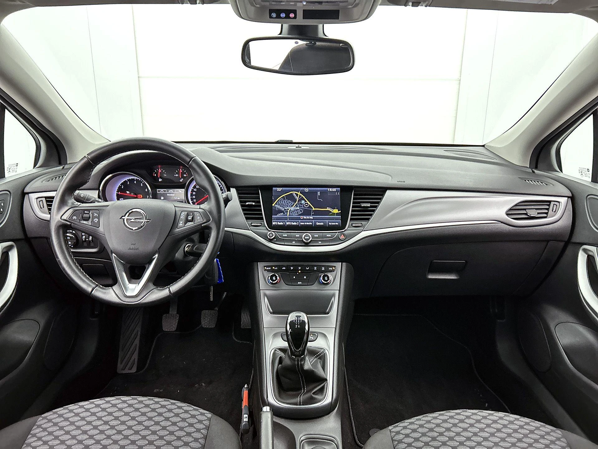 Opel-Astra-image-21