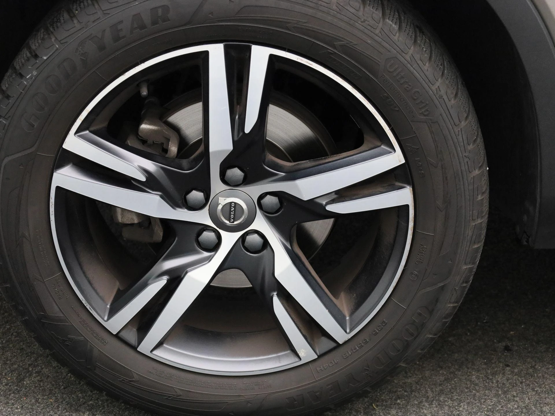 Volvo-XC40-image-12