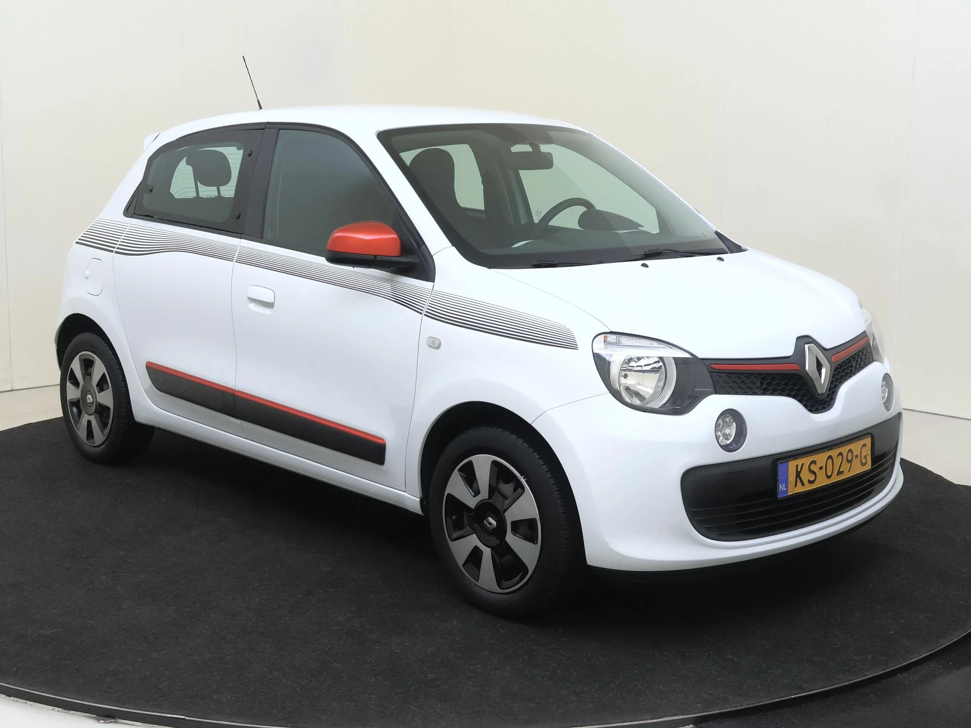 Renault-Twingo-image-1