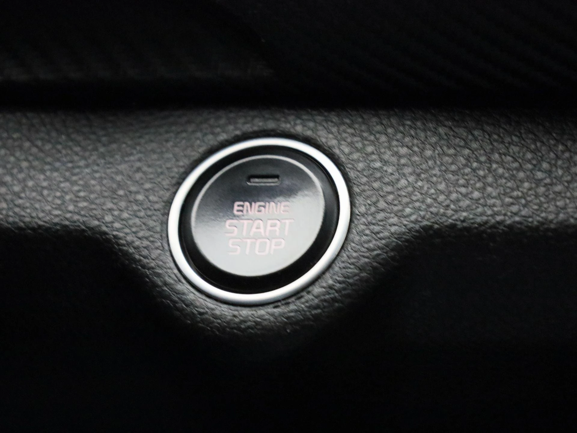 Kia-Stonic-image-24