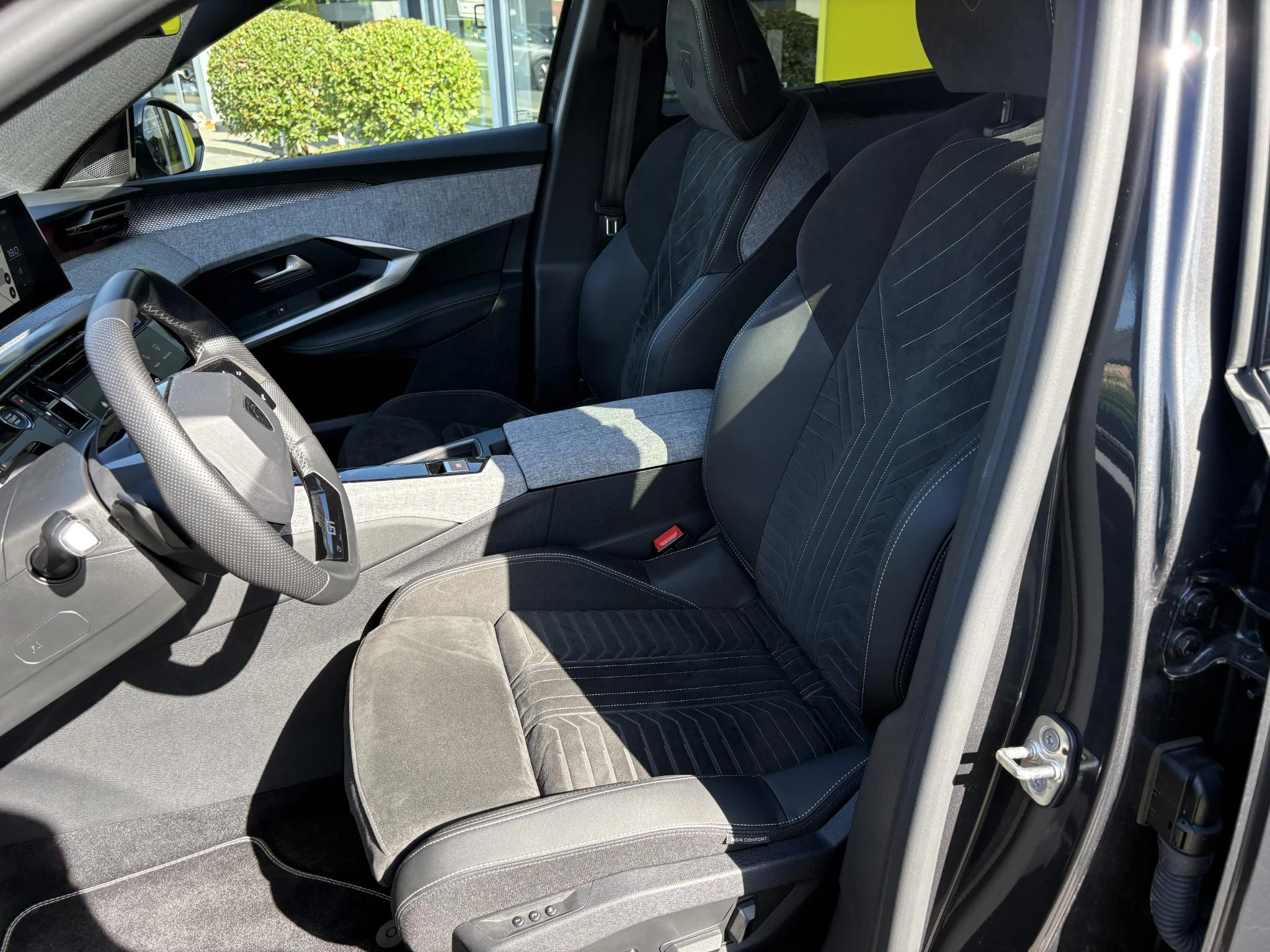 Peugeot-5008-image-13
