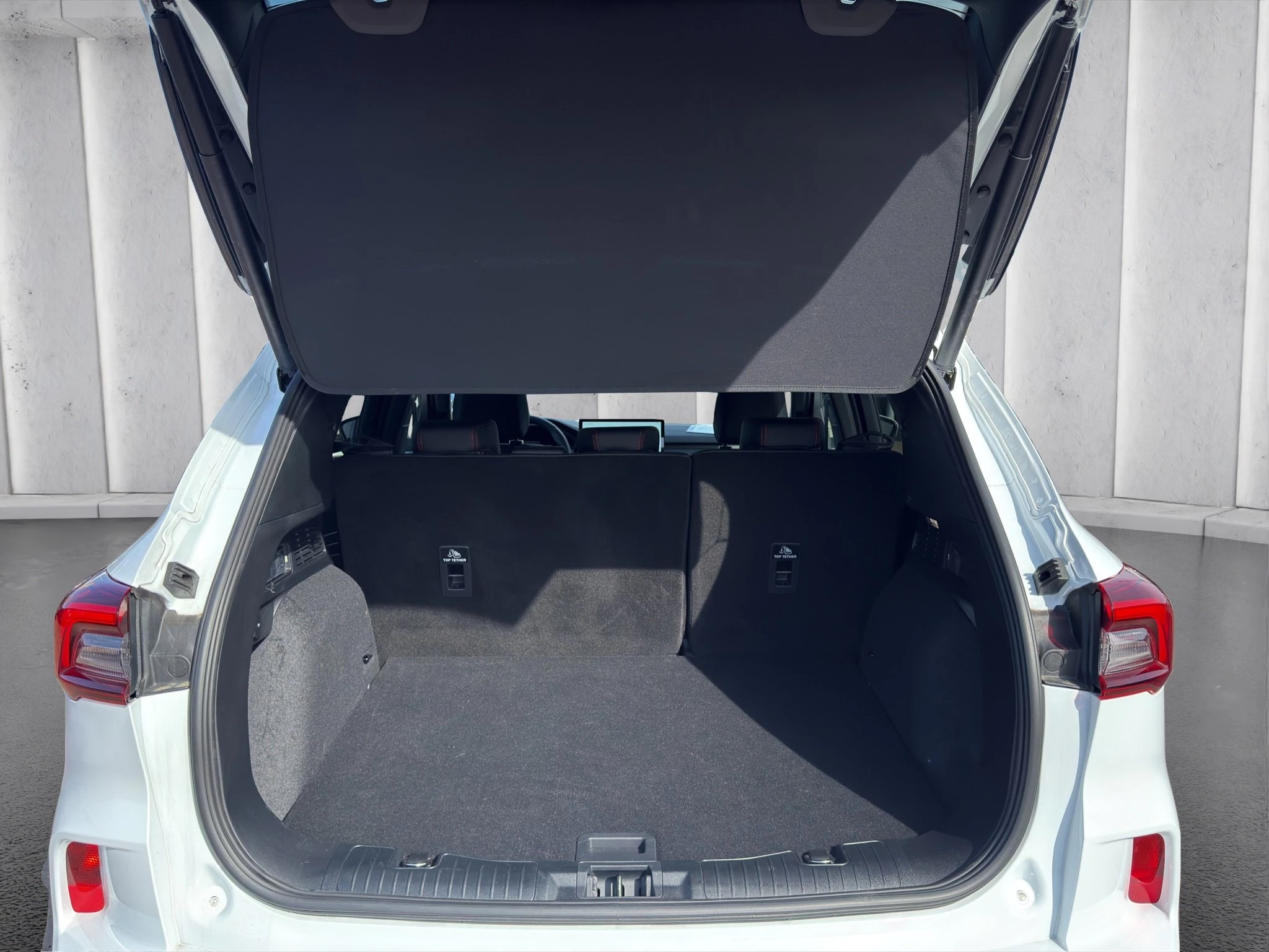 Ford Kuga ST-Line X Aut.*AHK*360GRAD*LED-MATRIX*NAVI*GRA*WINTER-PKT.