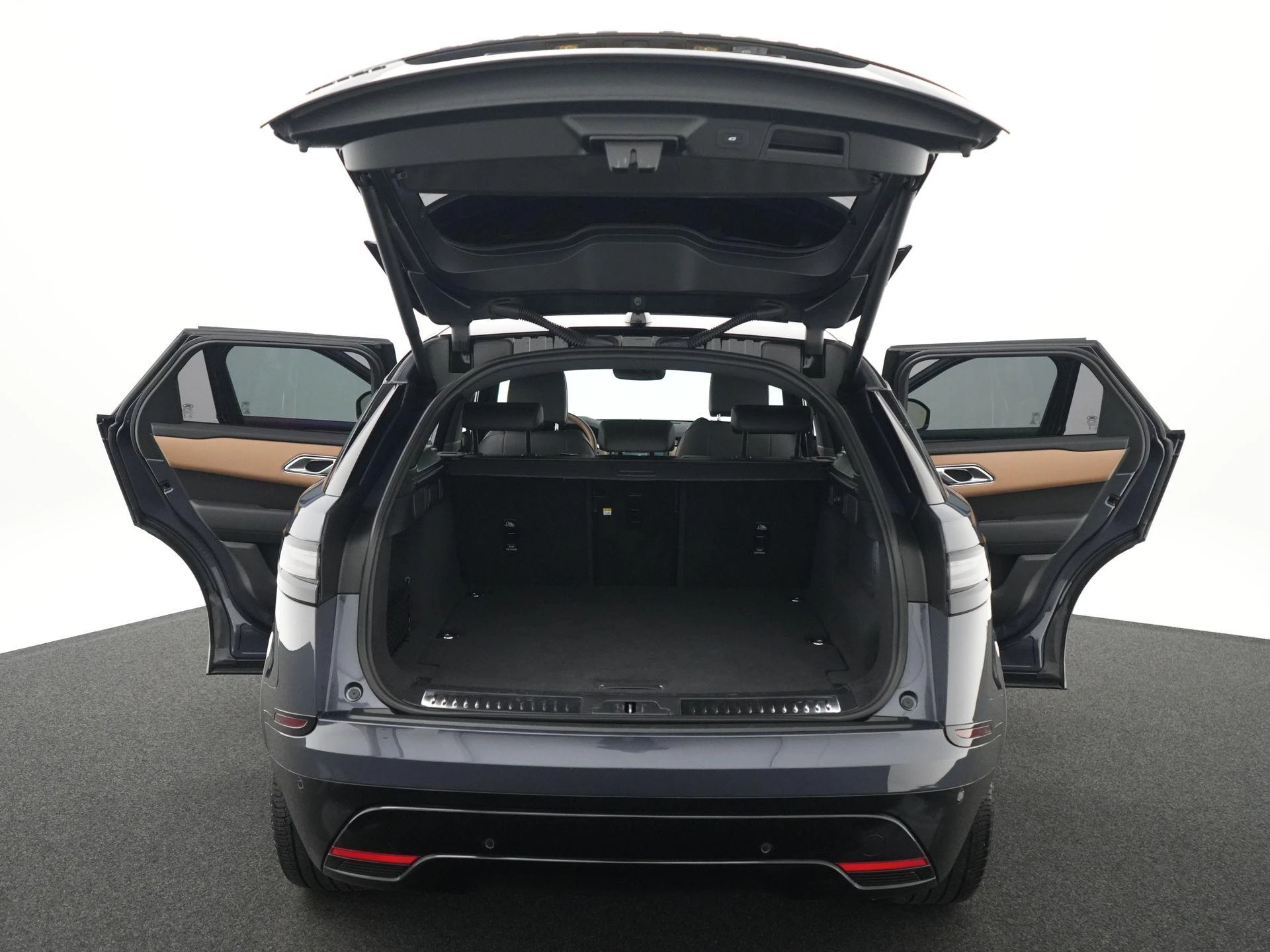 Land Rover-Range Rover Velar-image-46