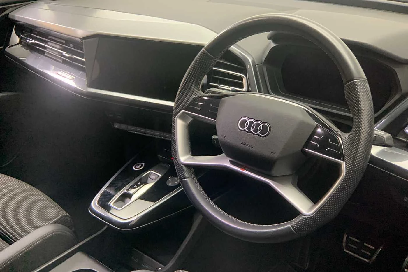 Audi-Q4 e-tron-image-8