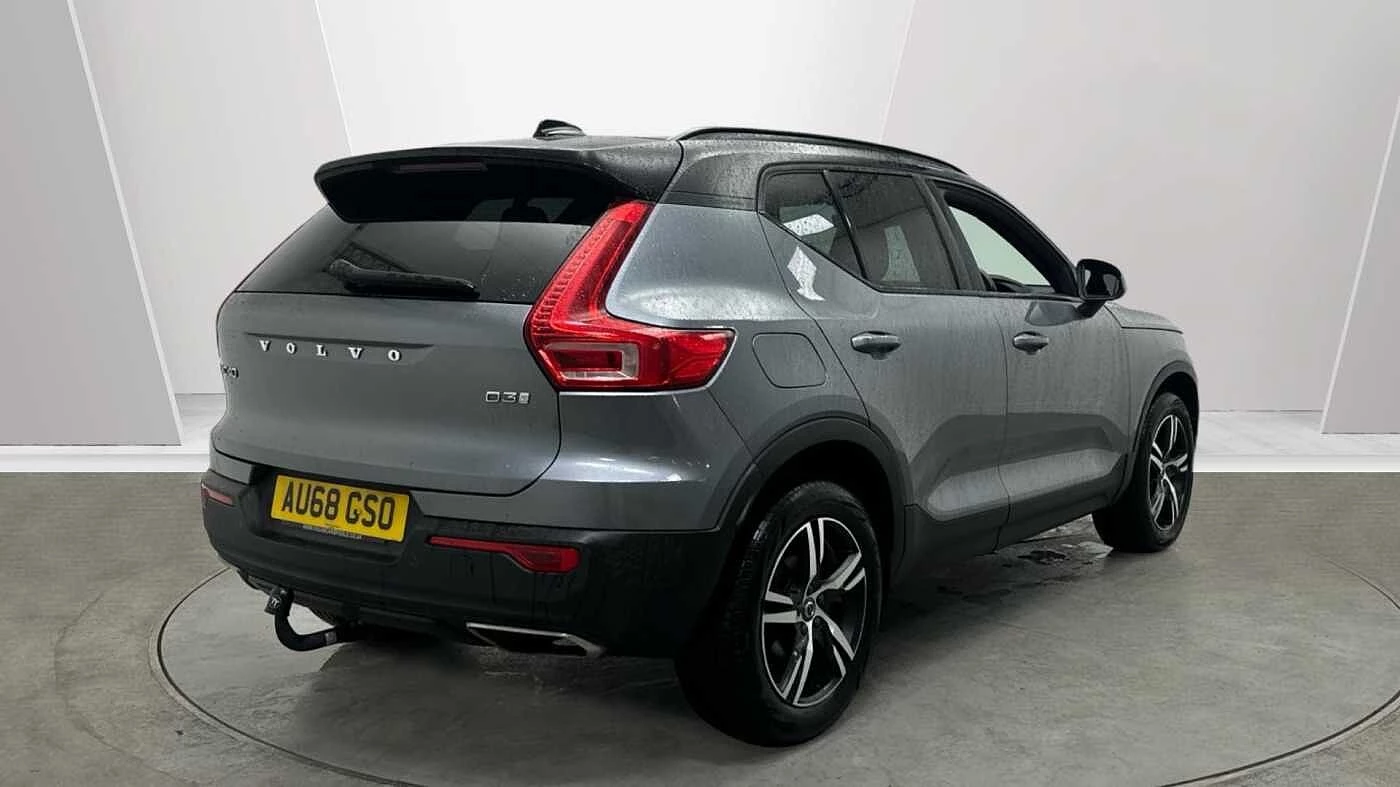 Volvo-XC40-image-1