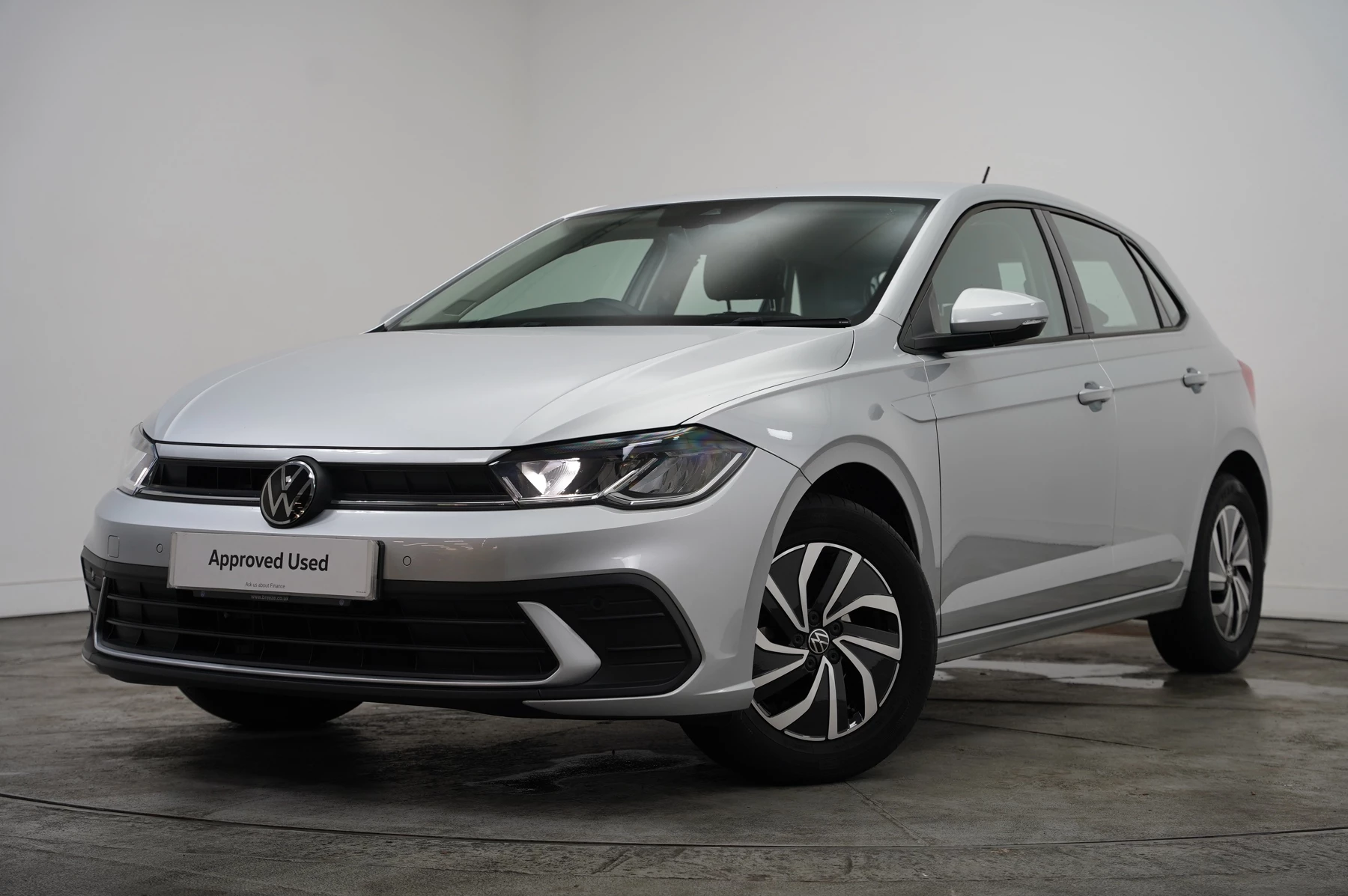 Volkswagen Polo 1.0 TSI Life 5dr