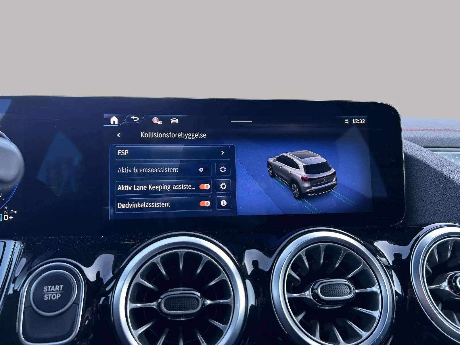 Mercedes-Benz-EQA-image-19