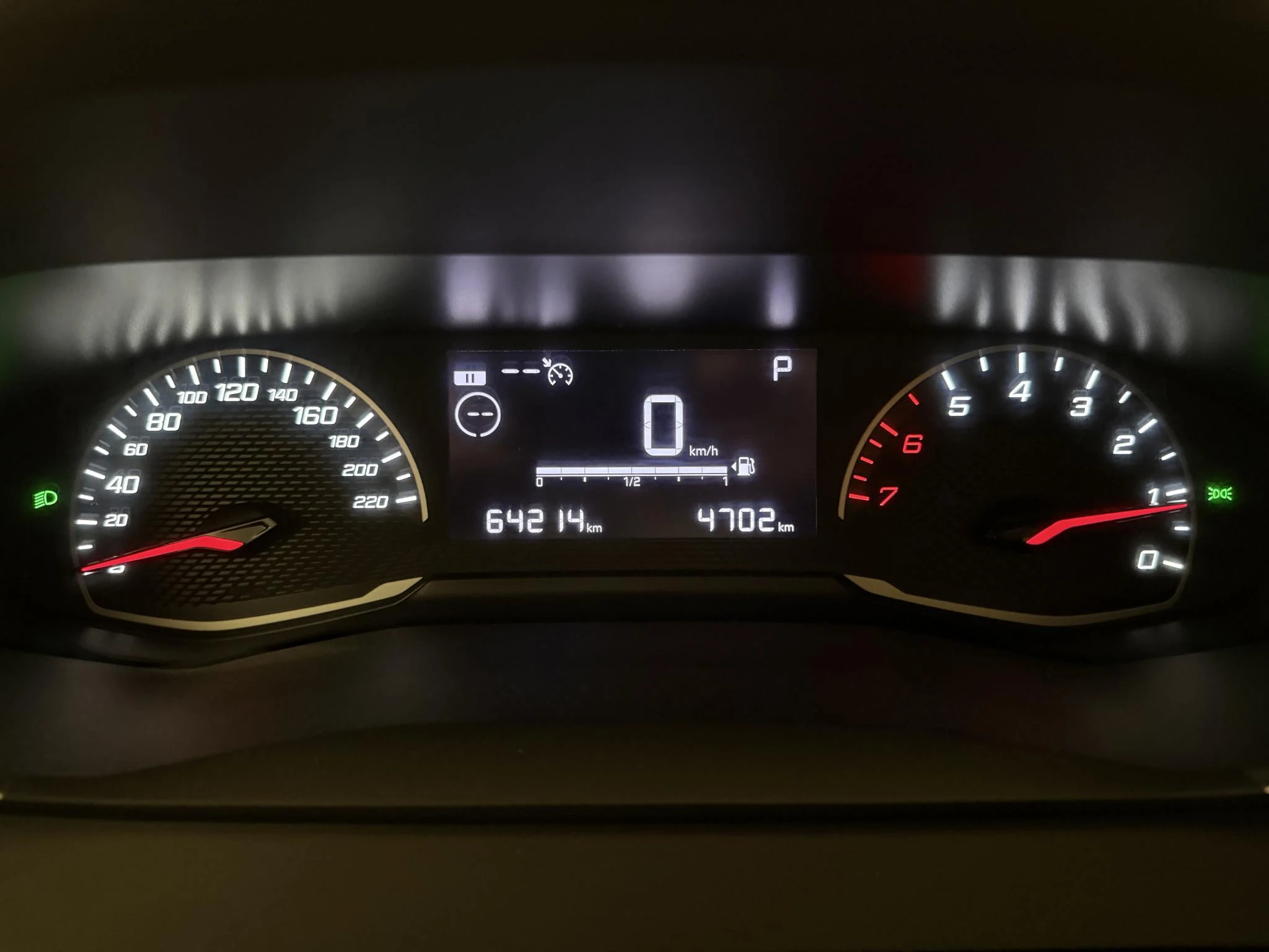 Peugeot-2008-image-6