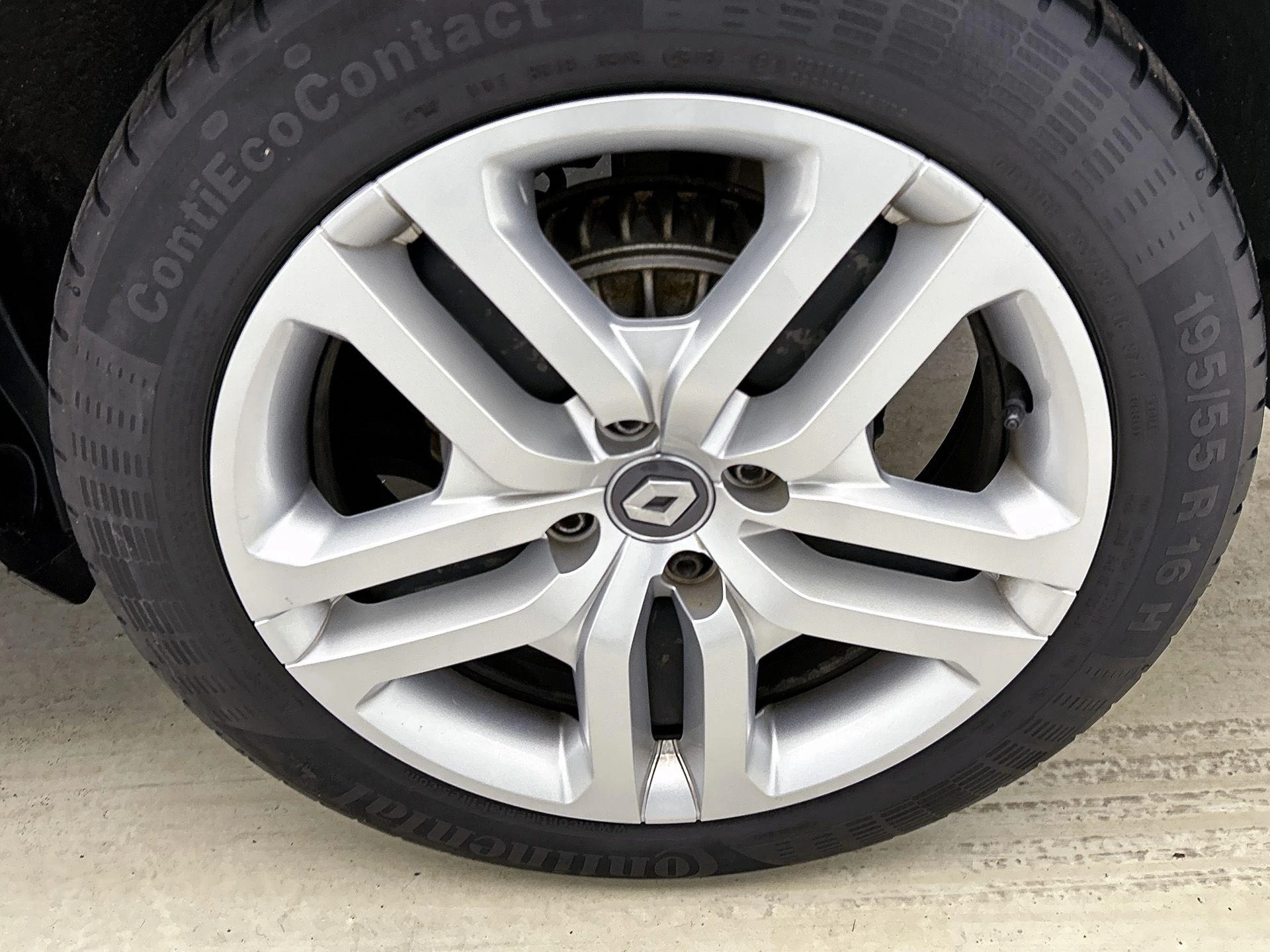 Renault-Clio-image-29