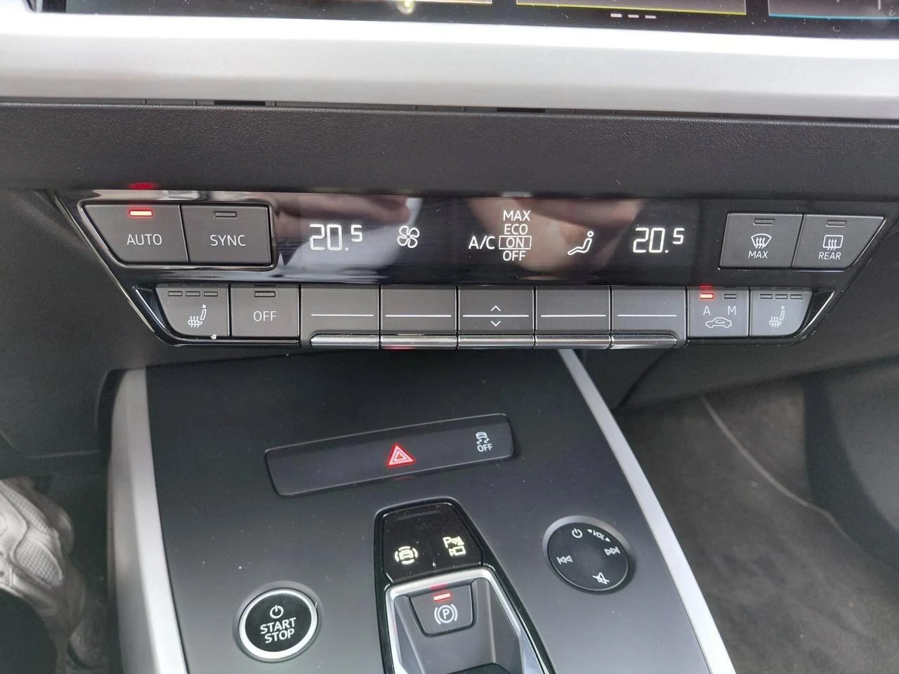 Audi-Q4 e-tron-image-27