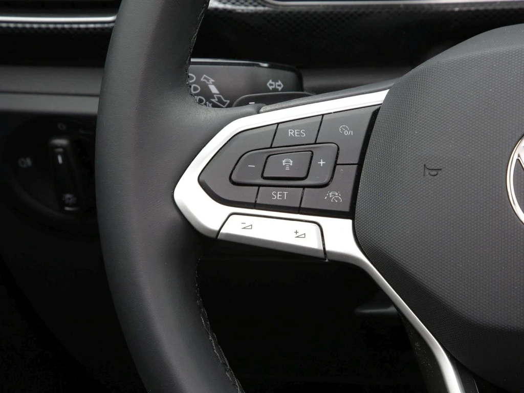 Volkswagen-T-Cross-image-16