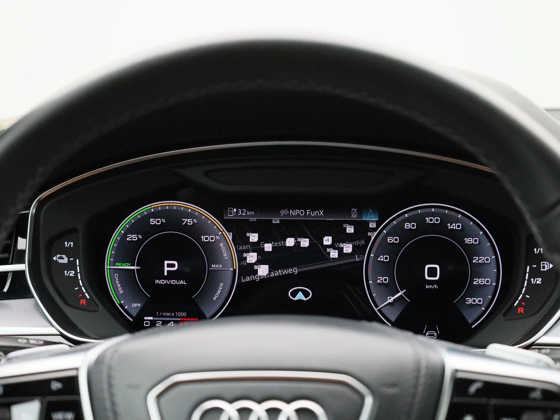Audi A8 60 TFSI e quattro