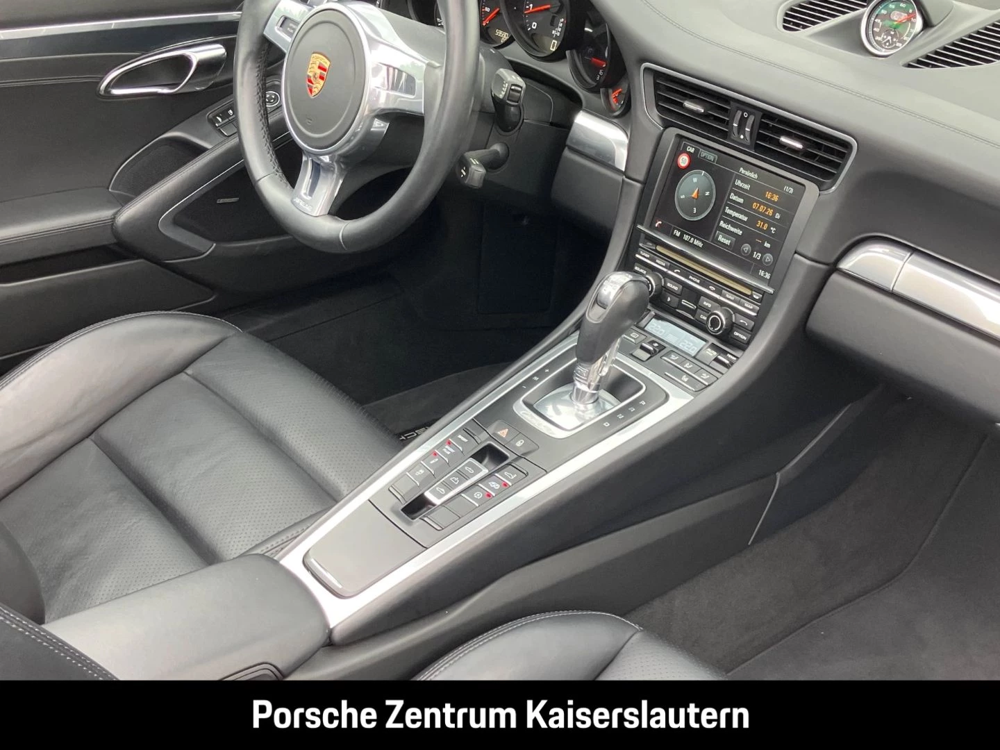 Porsche 911 991 Carrera Cabriolet Sportabgas PASM BOSE carrera