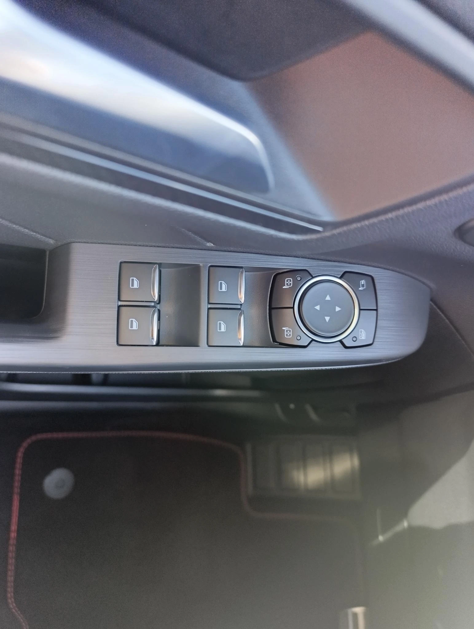 Ford-Kuga-image-18