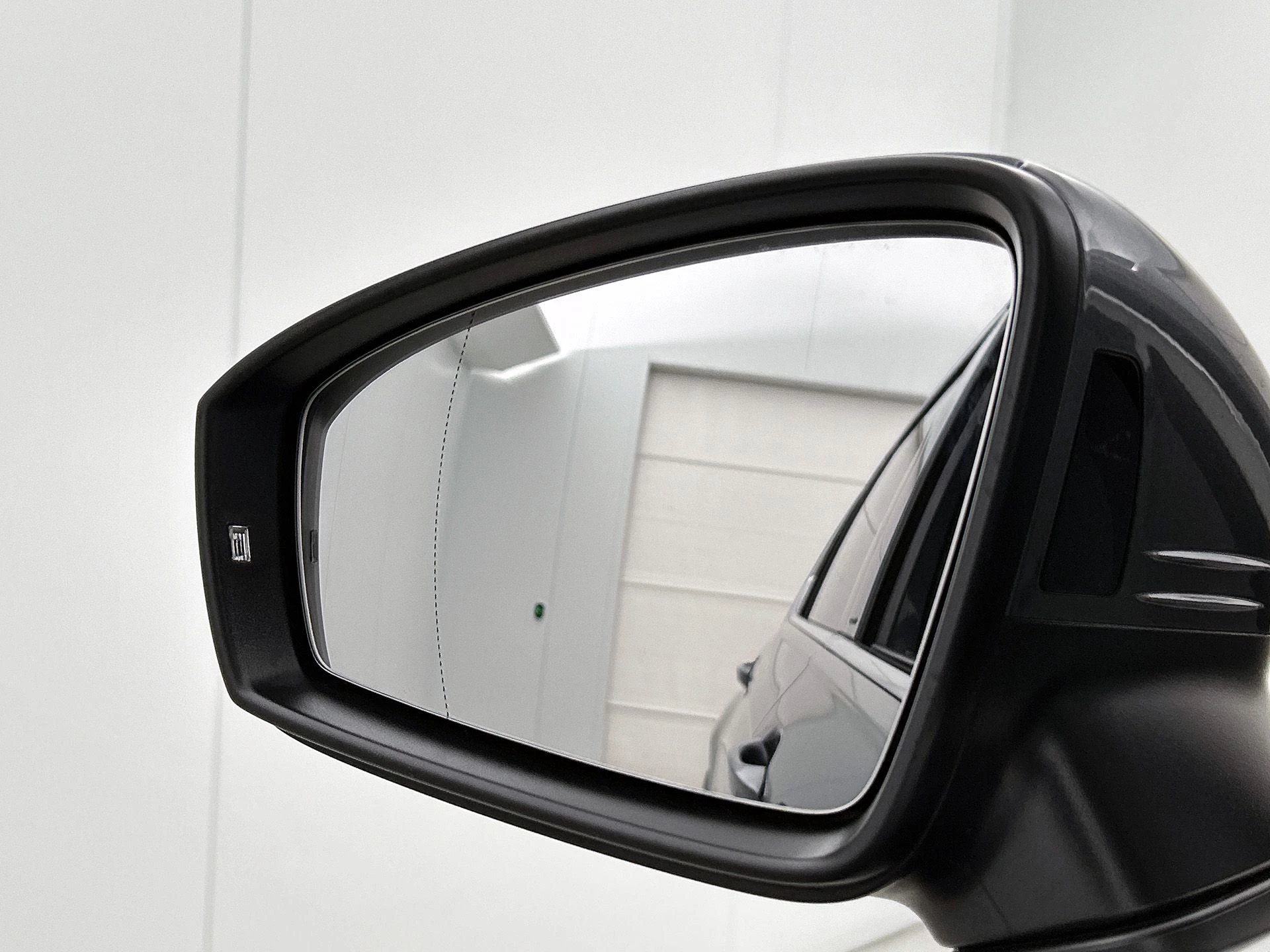 Volkswagen-Tiguan-image-18