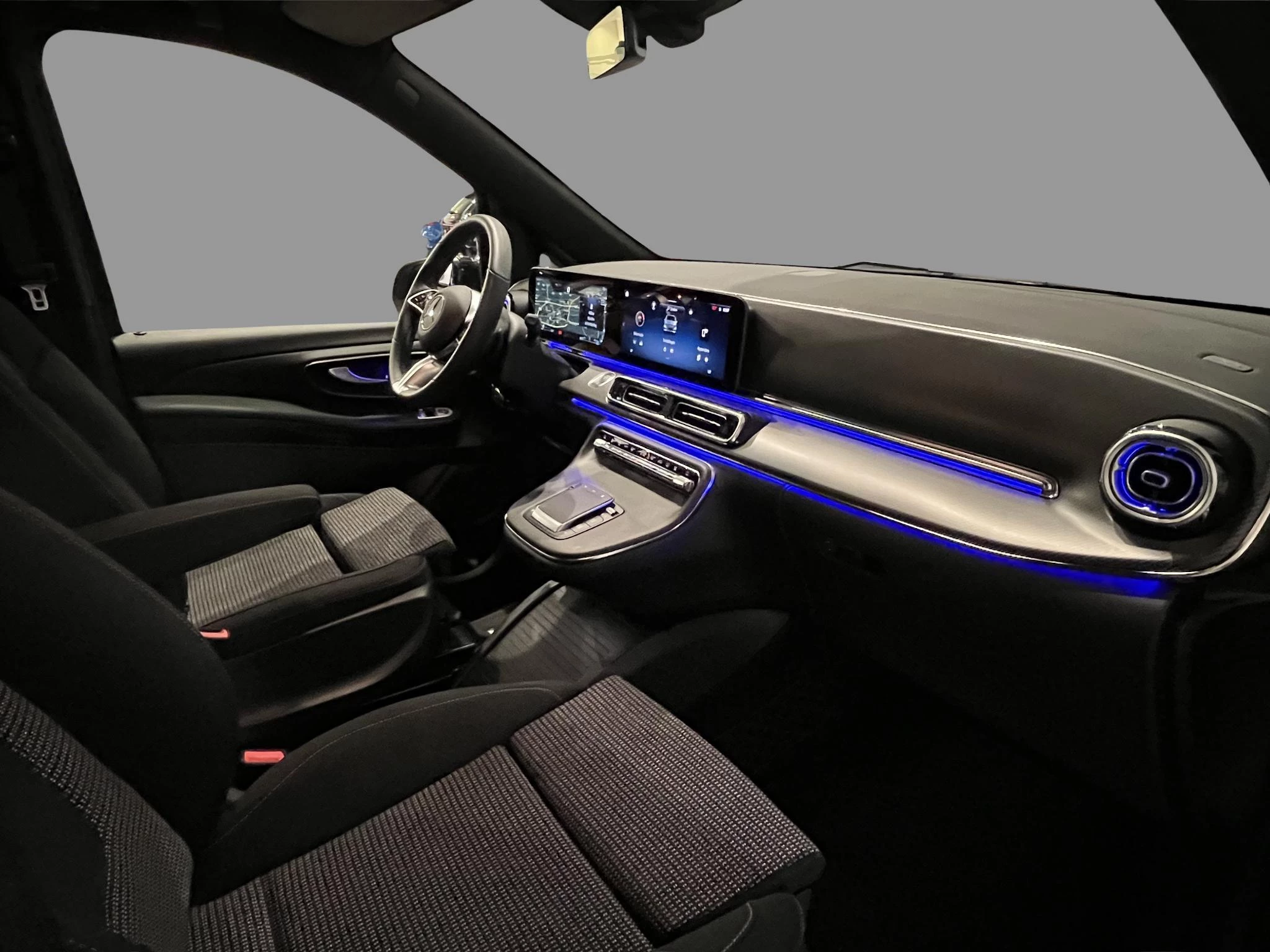 Mercedes-Benz-Classe V-image-12