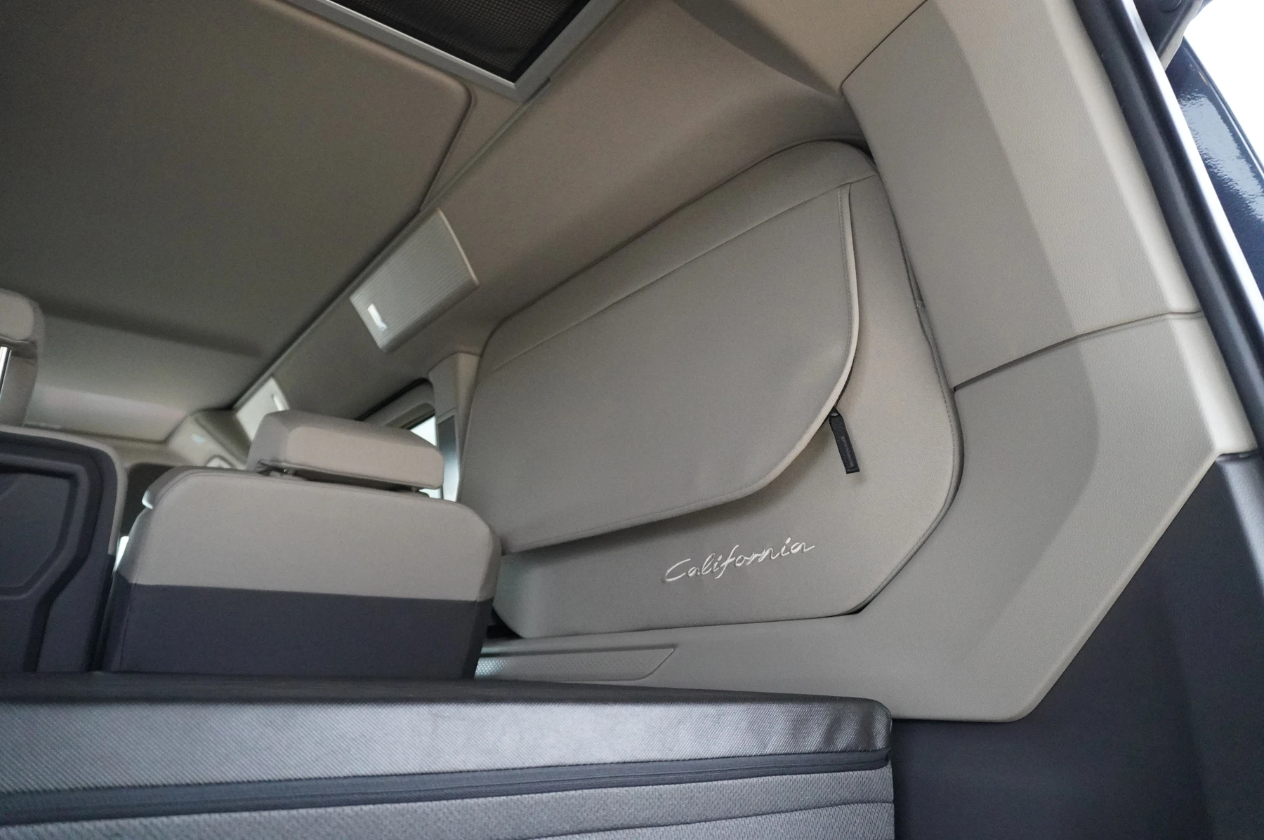 Volkswagen-California-image-17