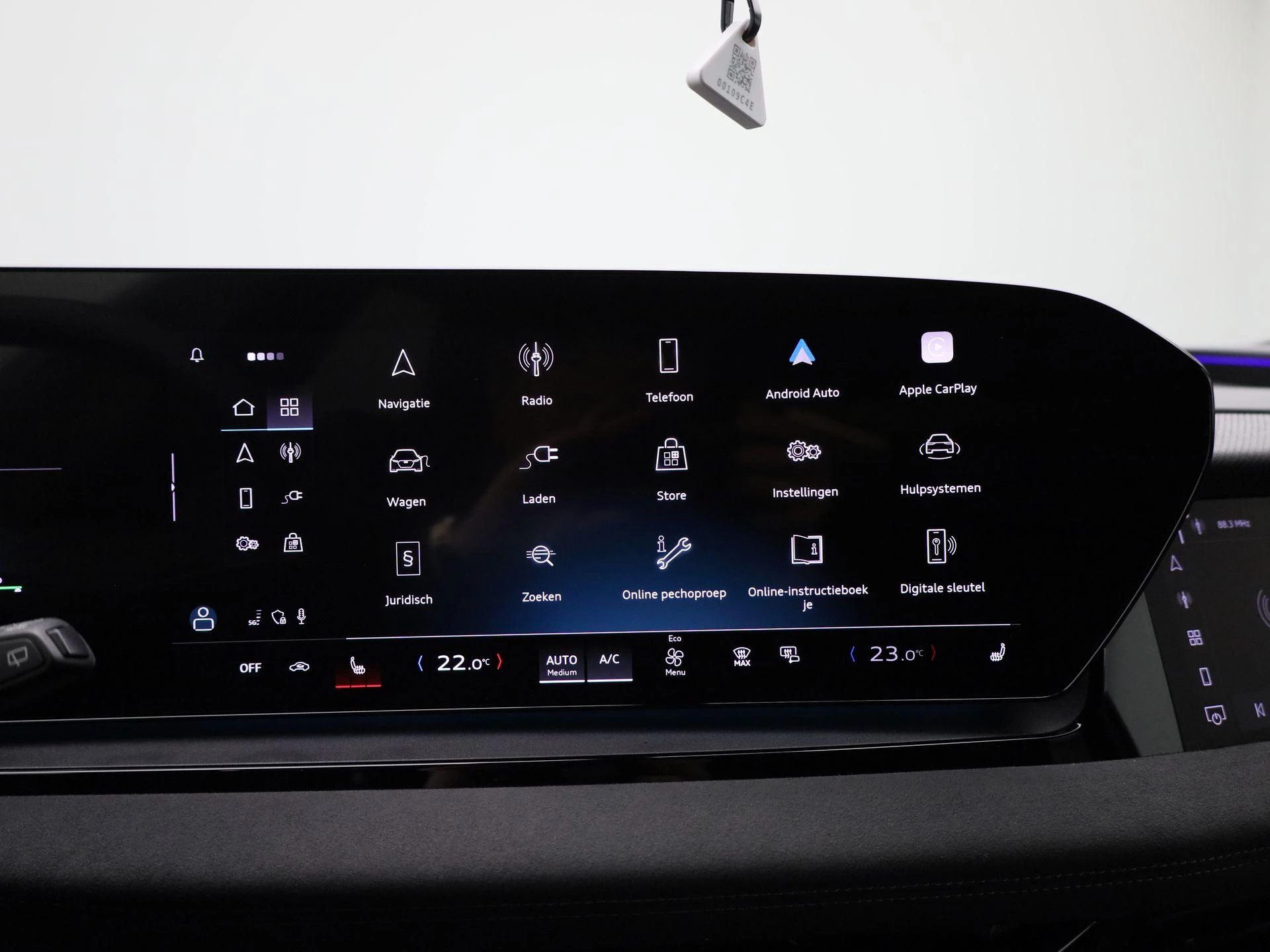 Audi-Q6 e-tron-image-23