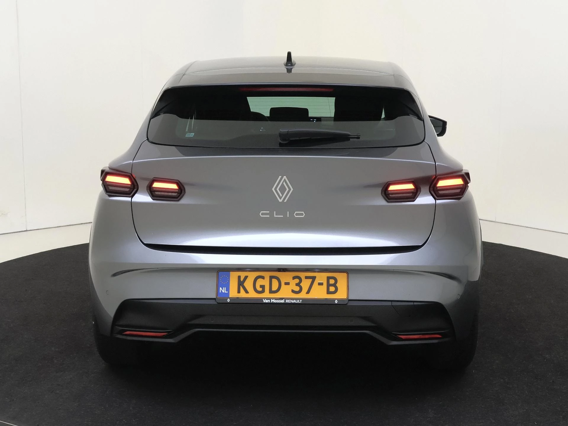 Renault-Clio-image-8
