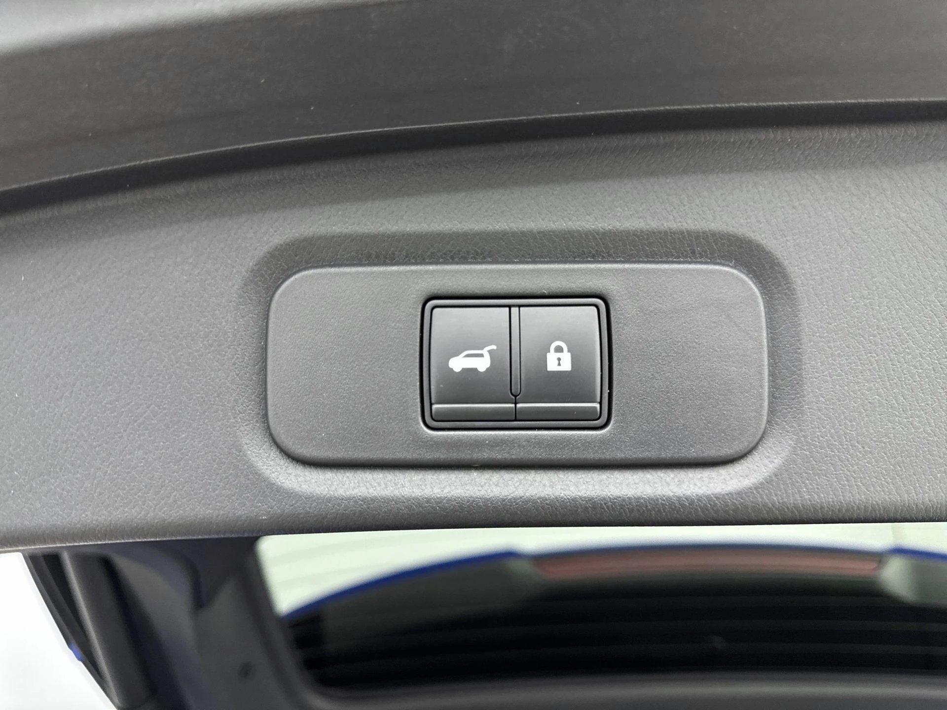 Nissan-QASHQAI-image-16