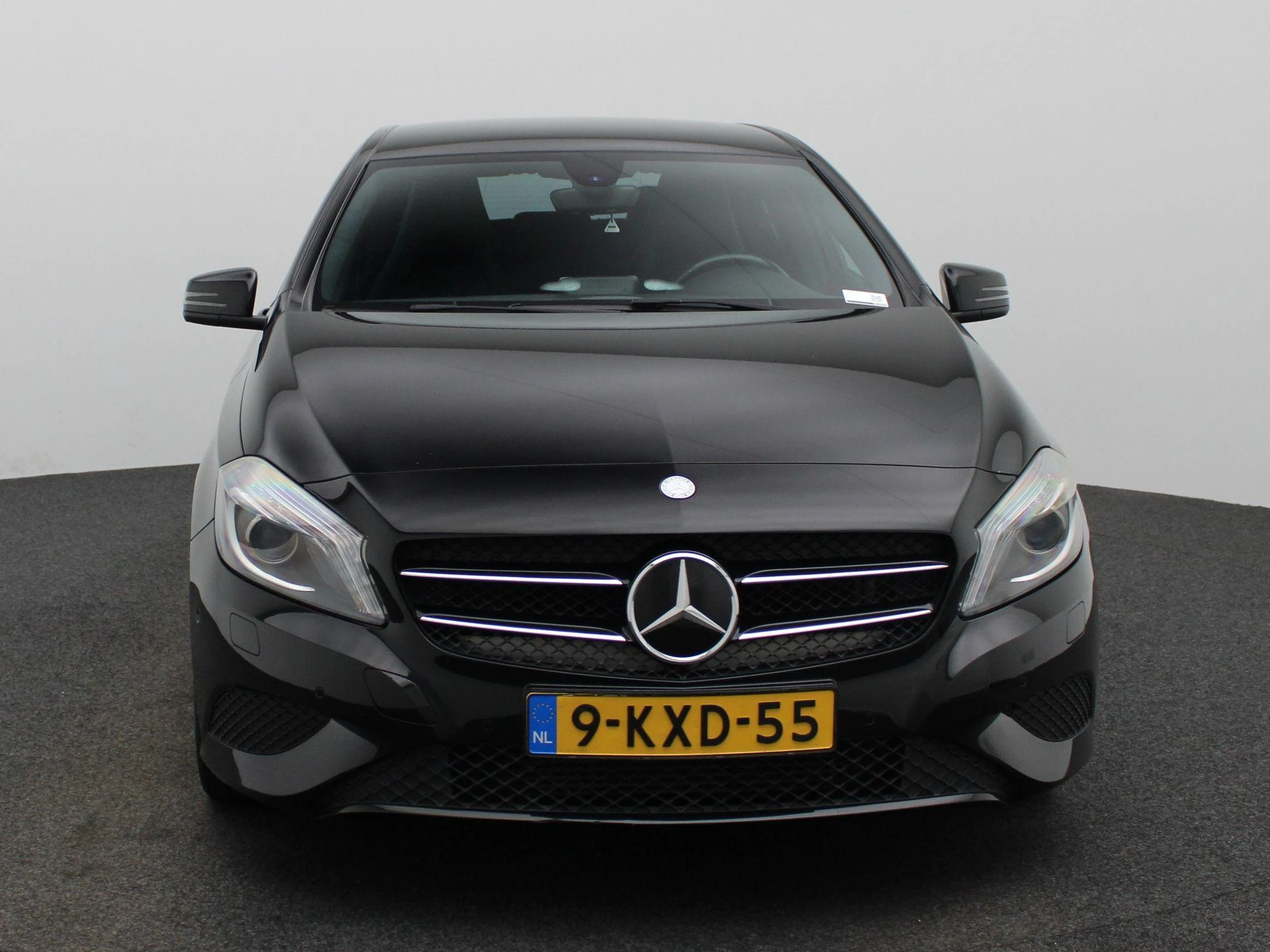 Mercedes-Benz-A-Klasse-image-2