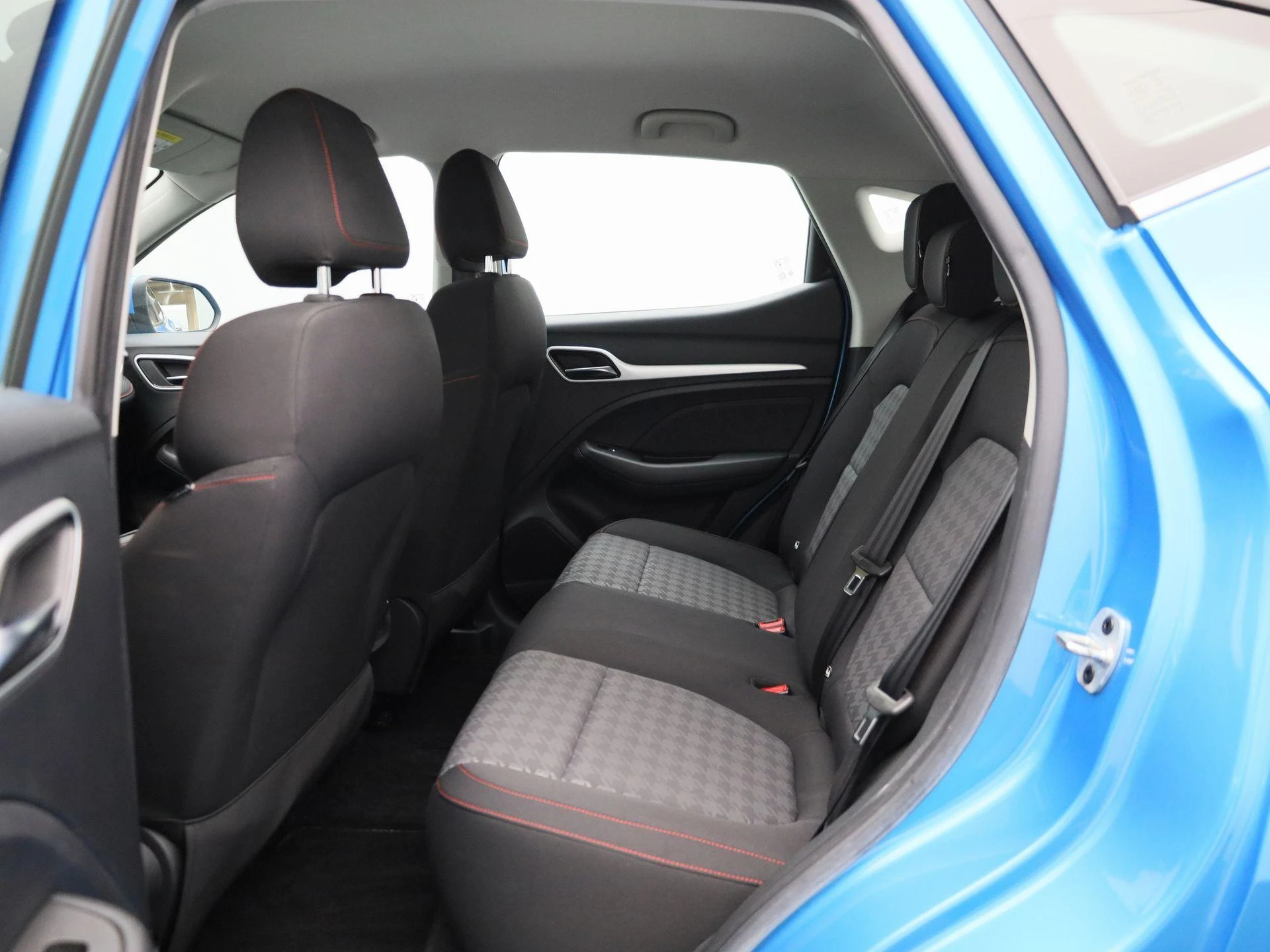 MG-ZS EV-image-9