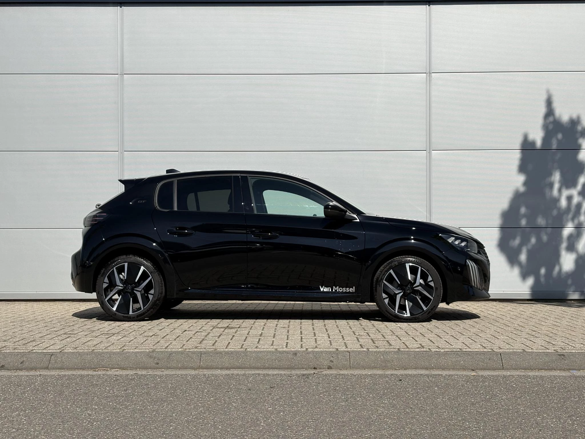 Peugeot-208-image-6