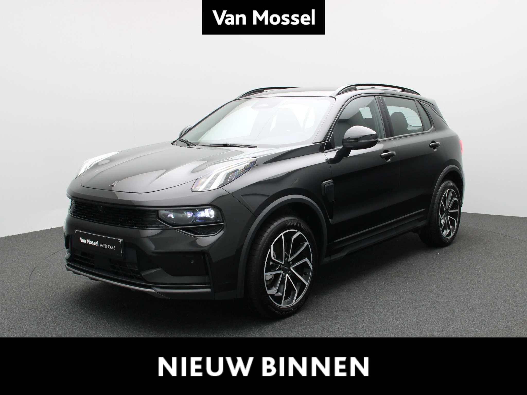 Lynk & Co-01-image-0