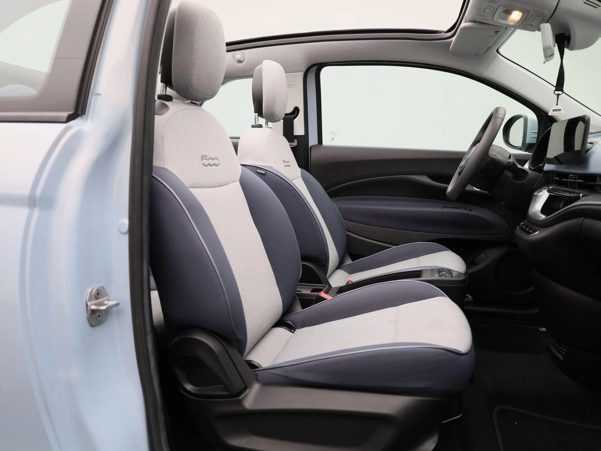 Fiat-500C-image-33