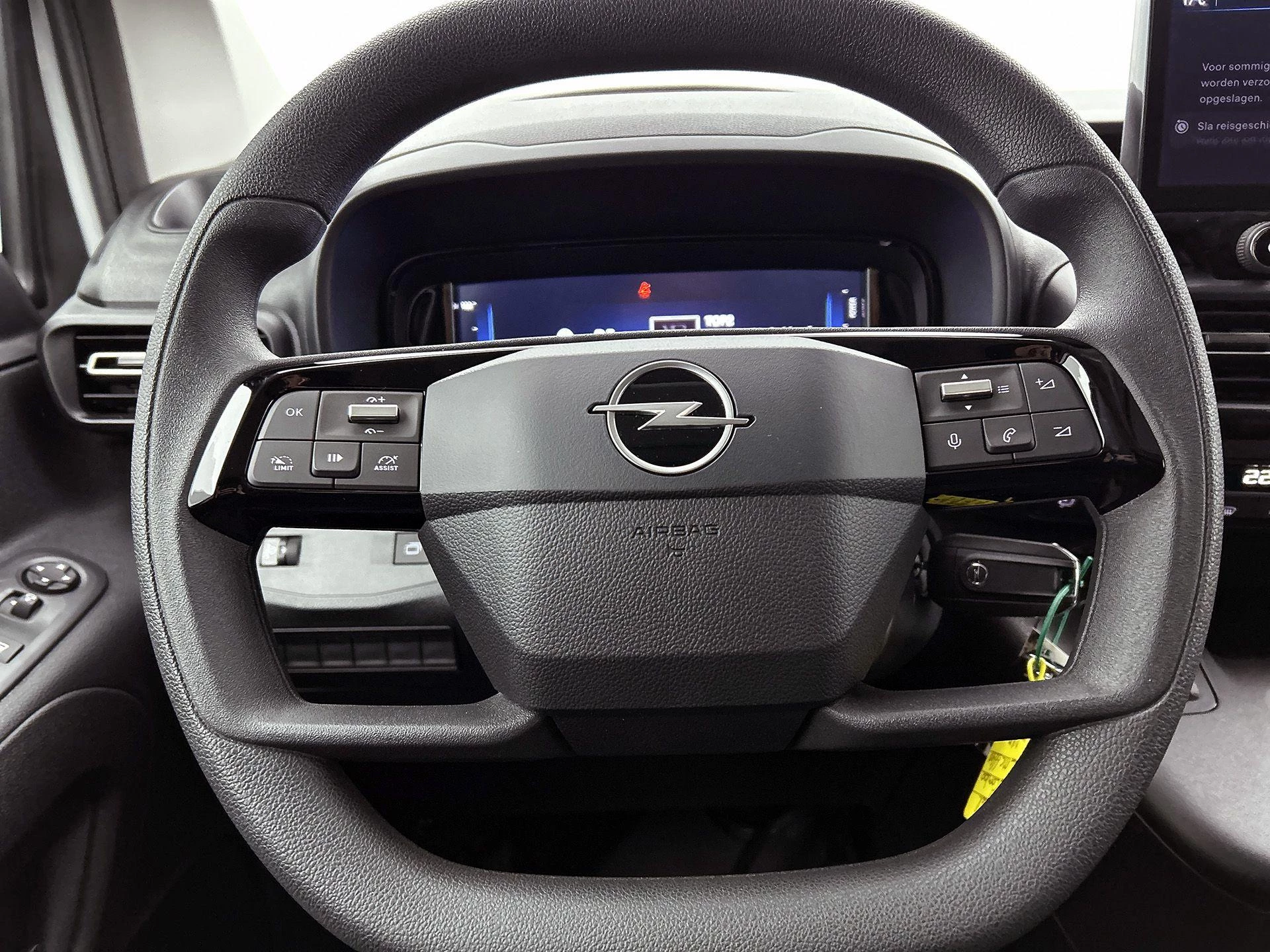 Opel-Combo-e-image-24