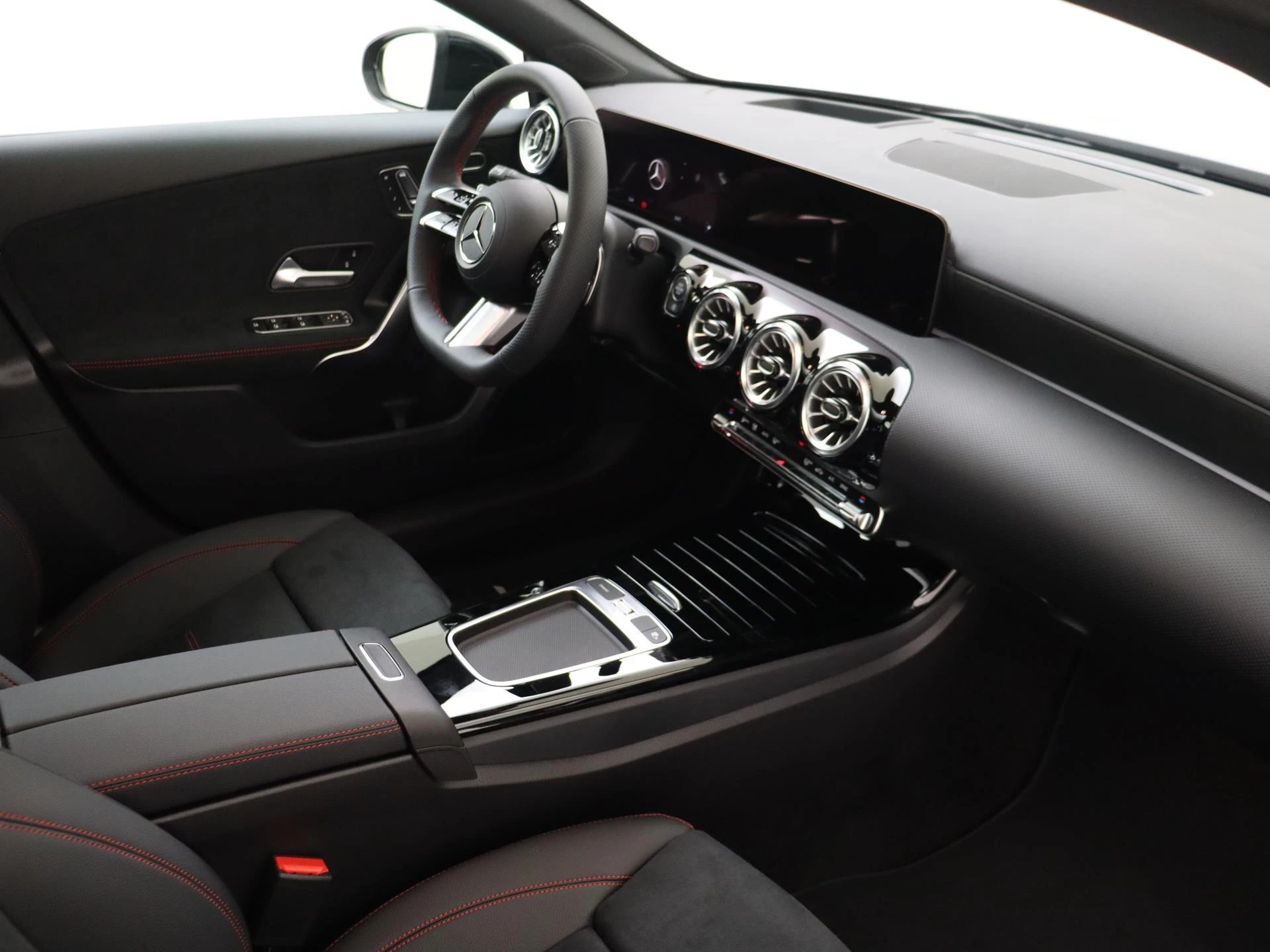 Mercedes-Benz-A-Klasse-image-17