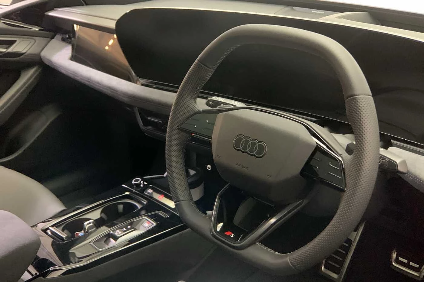 Audi-A6 Sportback e-tron-image-5