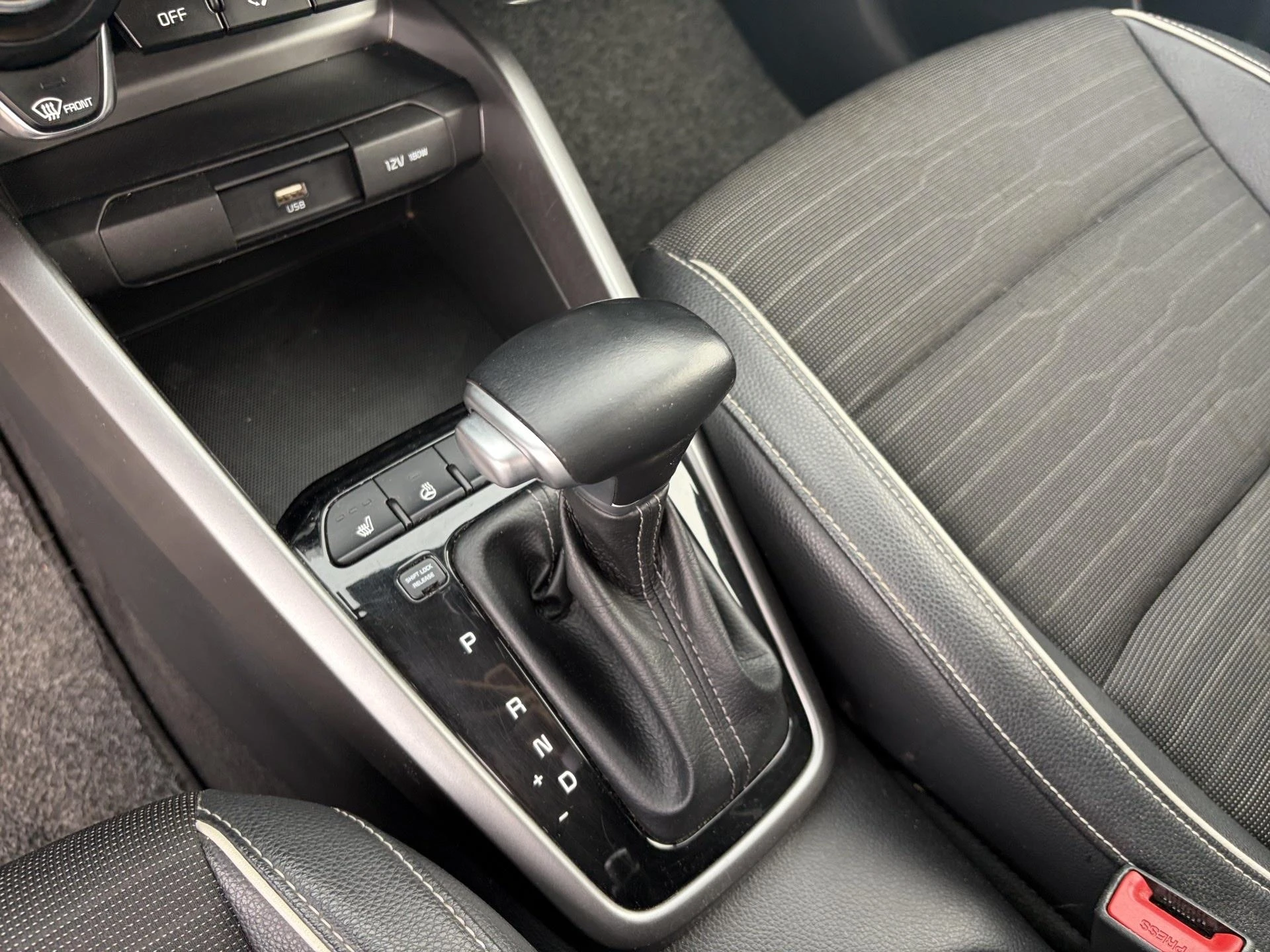 Kia-Stonic-image-6