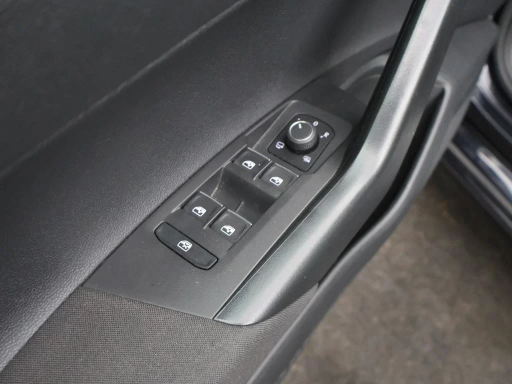 Volkswagen-Taigo-image-19