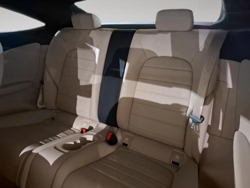 Mercedes-Benz-Classe C-image-10