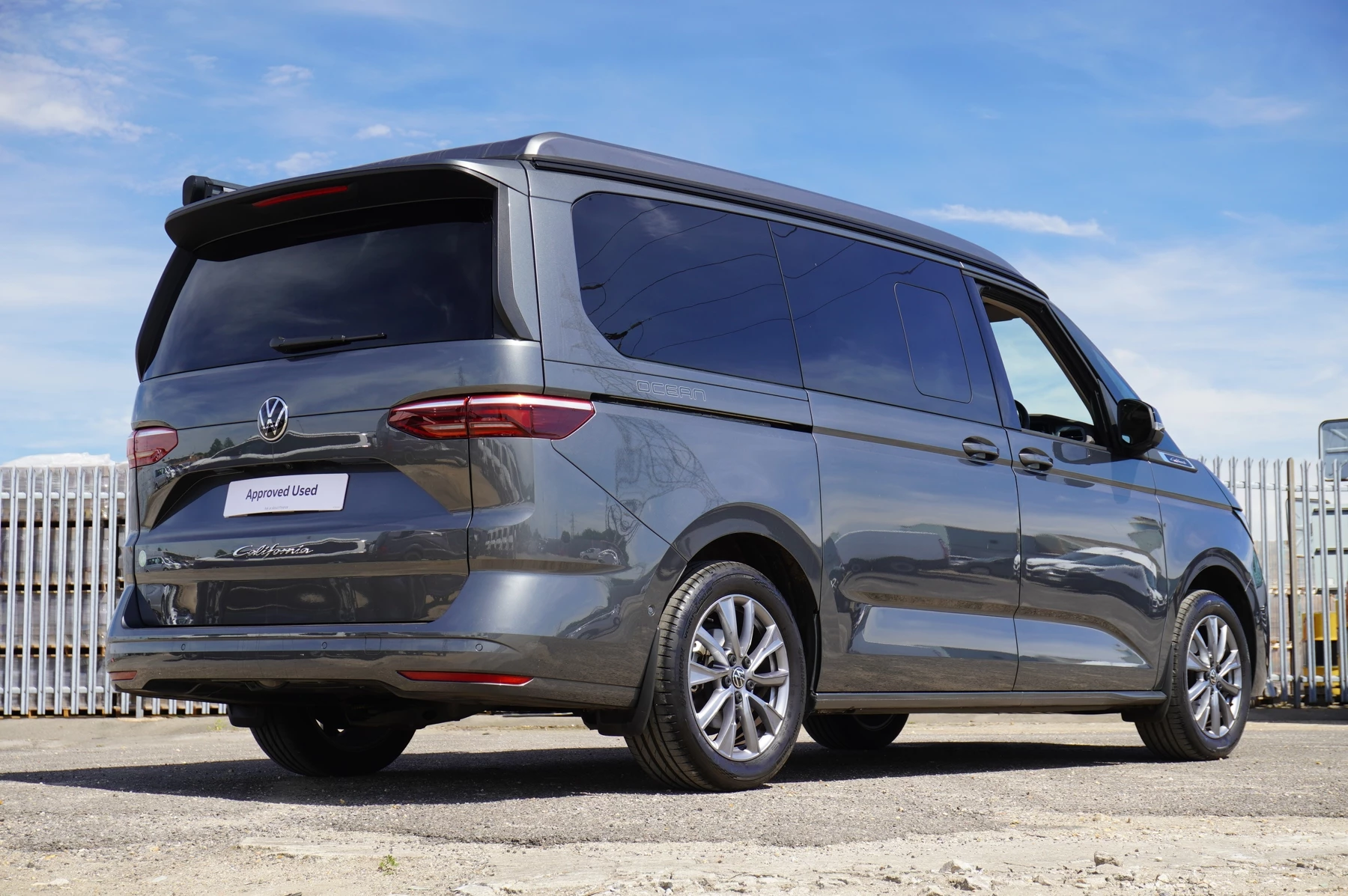 Volkswagen-California-image-26
